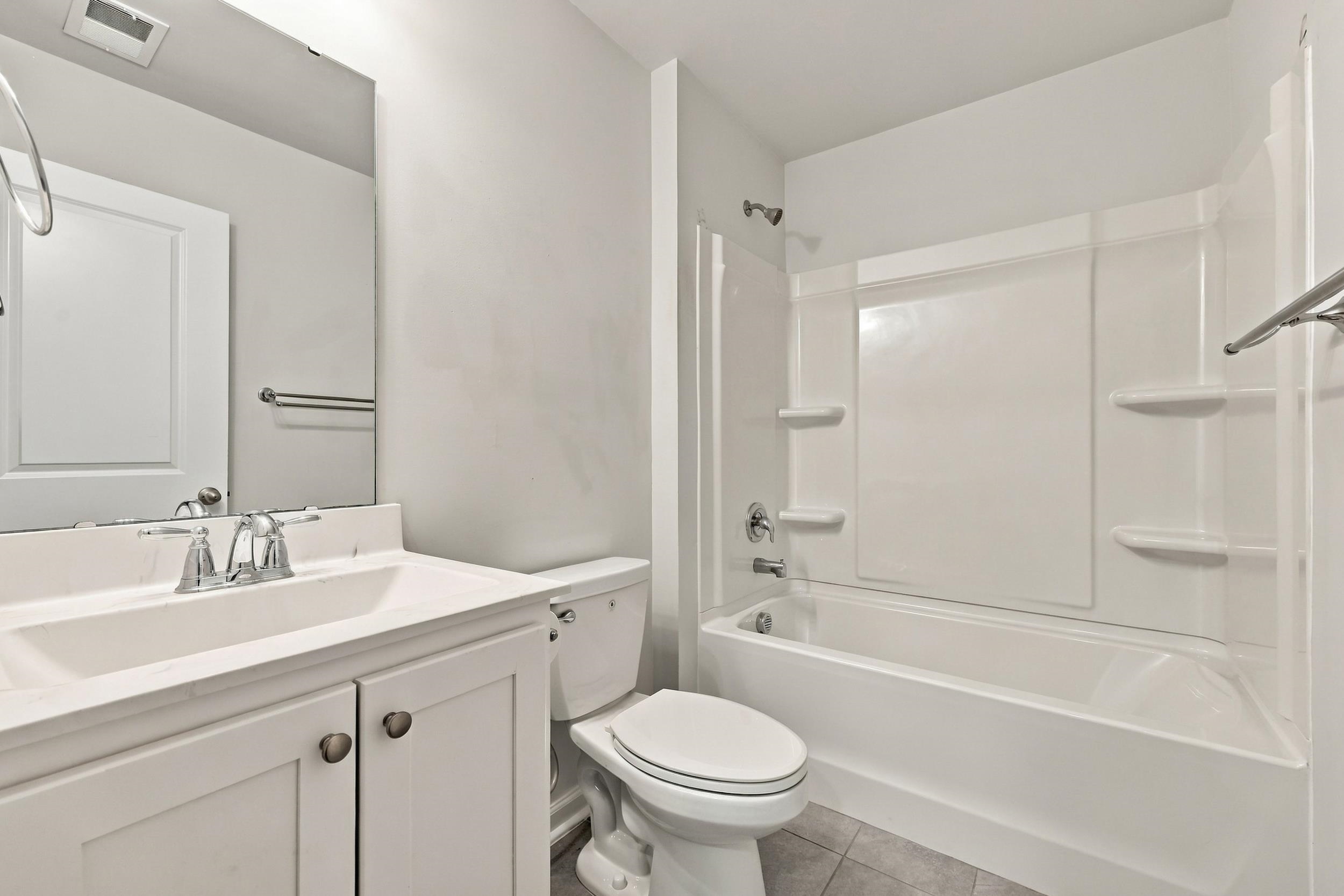 323 Logan St. Property Photo 18