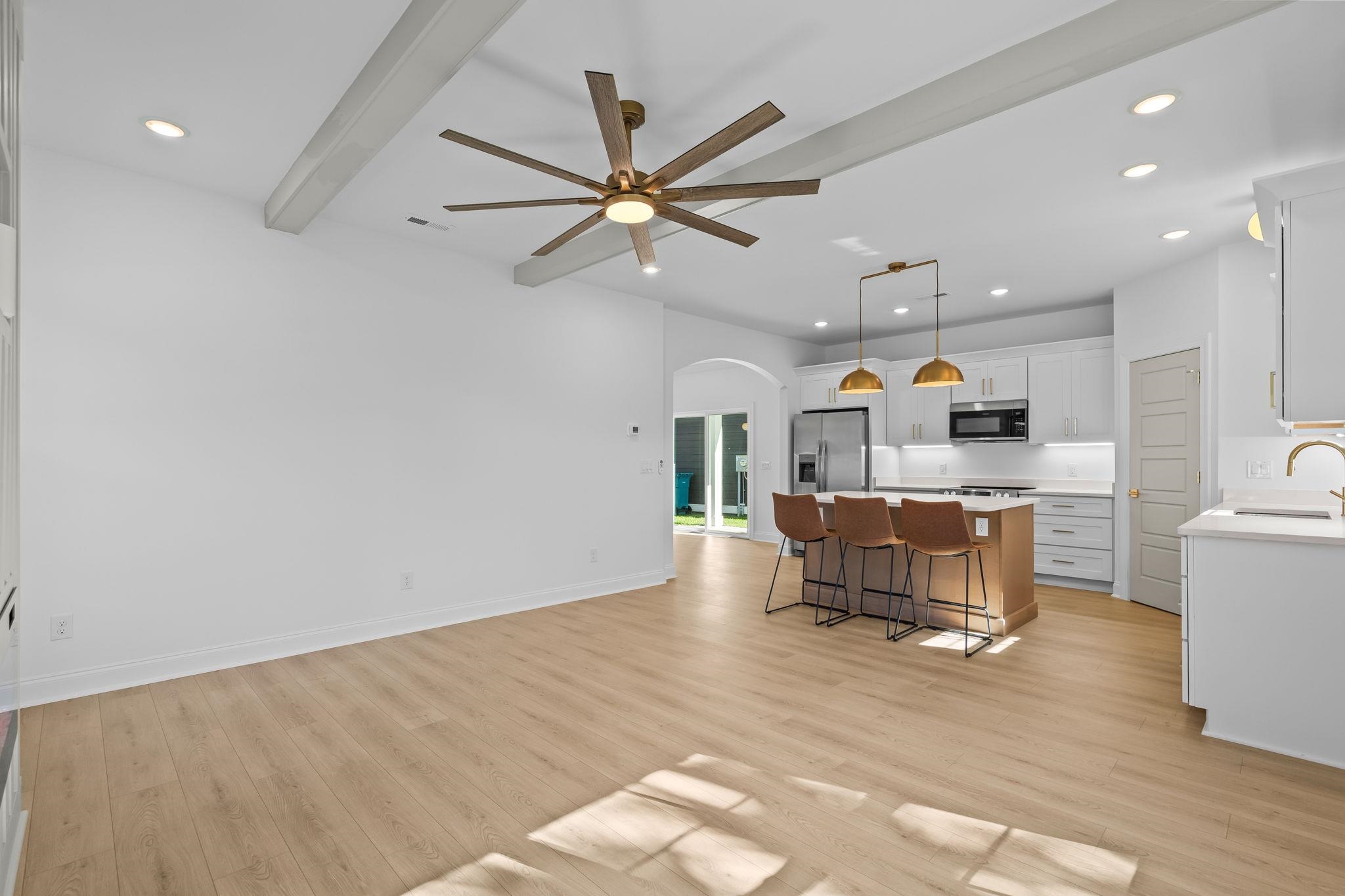 112 Arbor Ridge Circle Property Photo 4