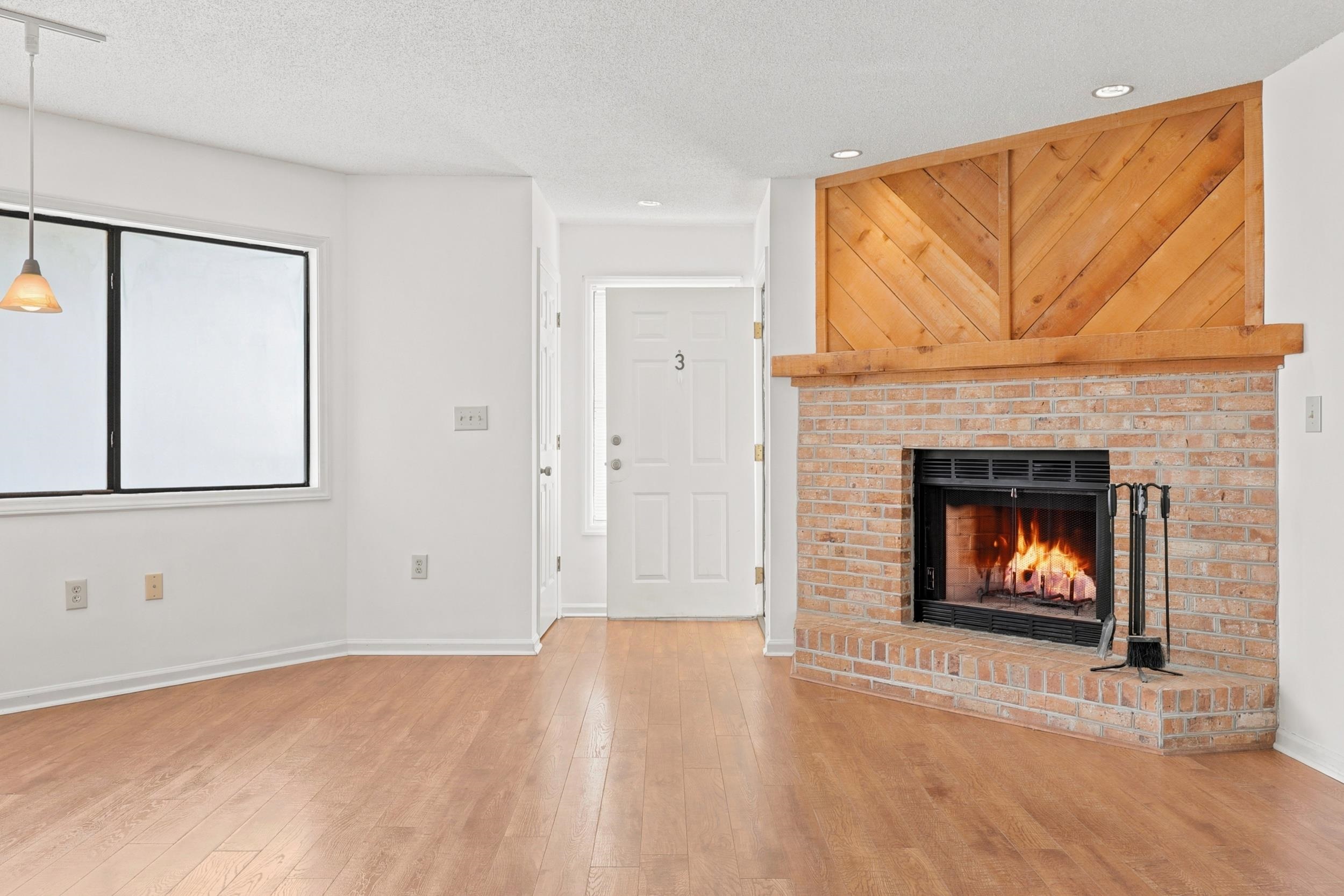 4218 Pinehurst Circle Property Photo 4