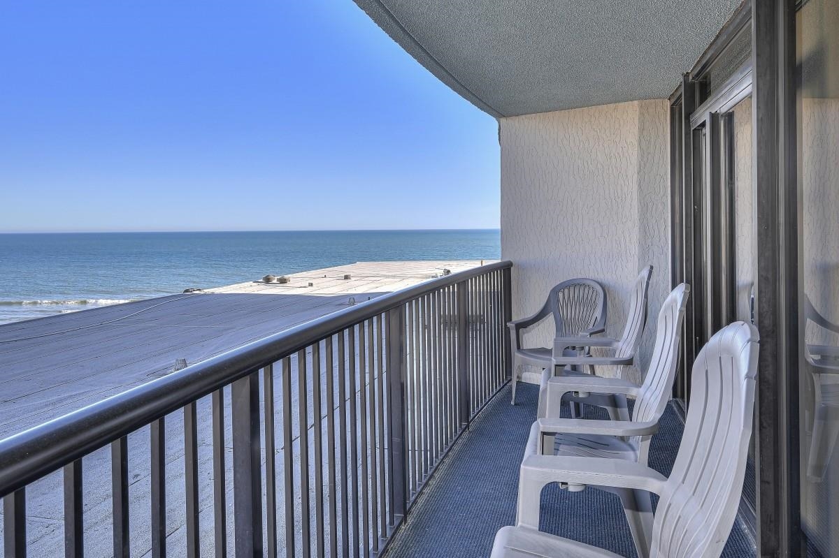2301 S Ocean Blvd. S Property Photo 2