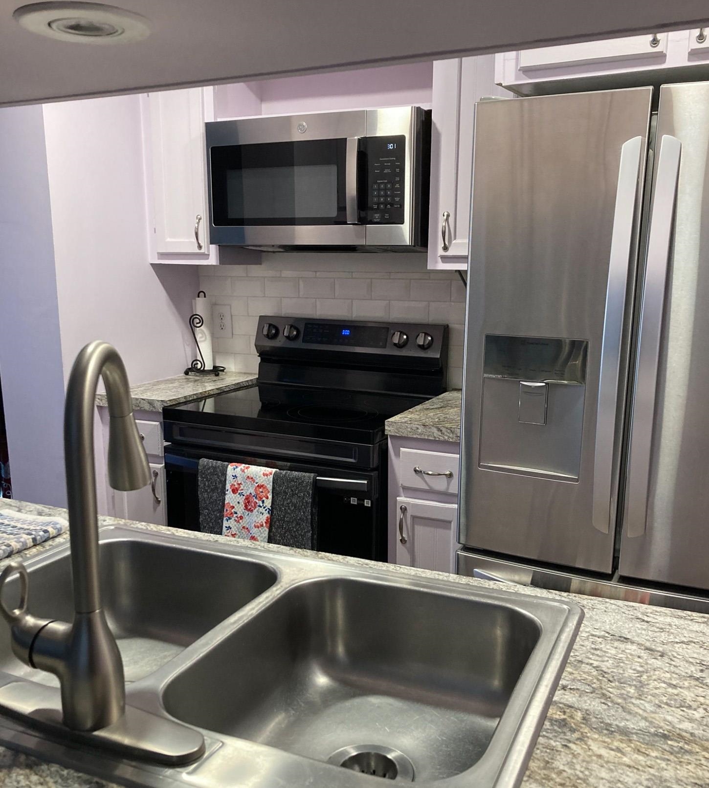 9661 Shore Dr. Property Photo 6