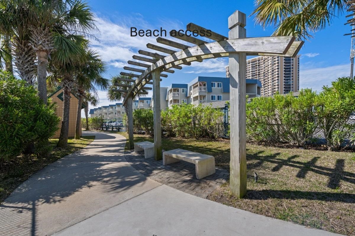 9661 Shore Dr. Property Photo 14