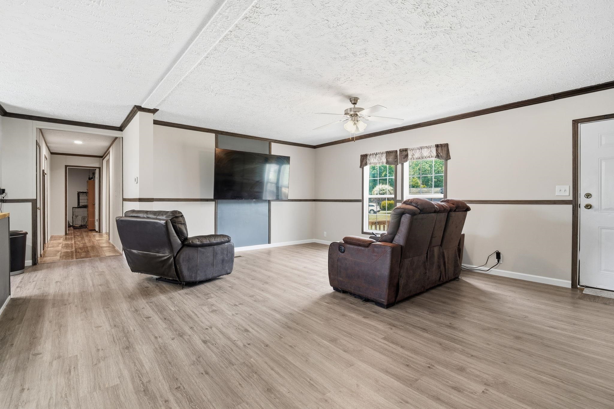 7543 Lacy Dr. Property Photo 3