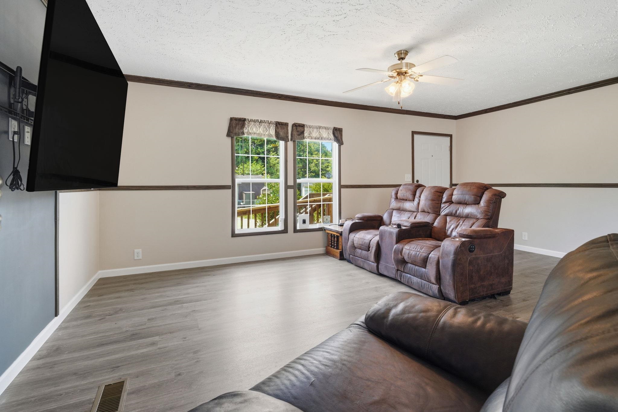 7543 Lacy Dr. Property Photo 4