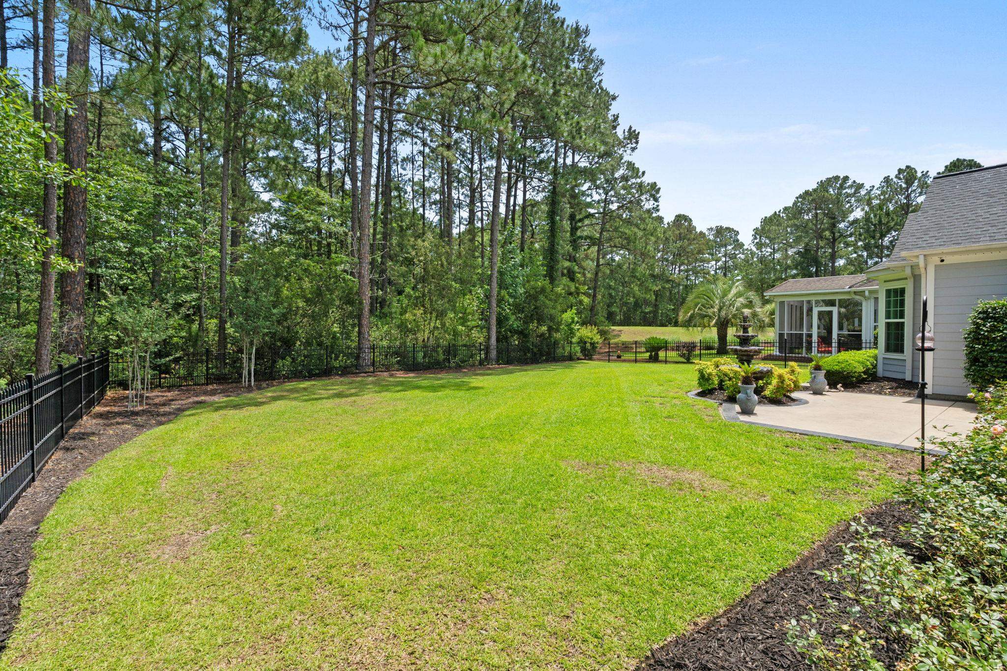 5012 Lindrick Ct. Property Photo 34