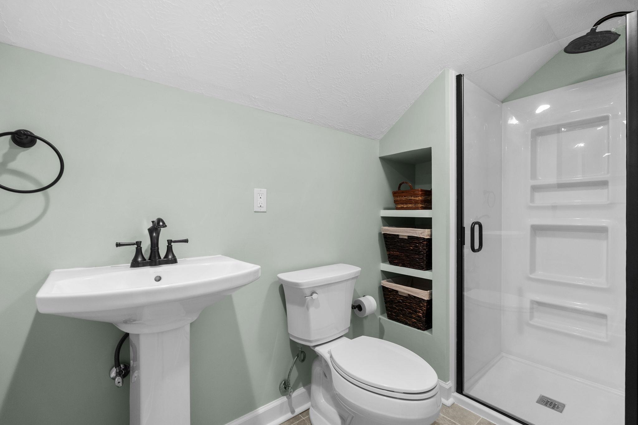 5012 Lindrick Ct. Property Photo 54