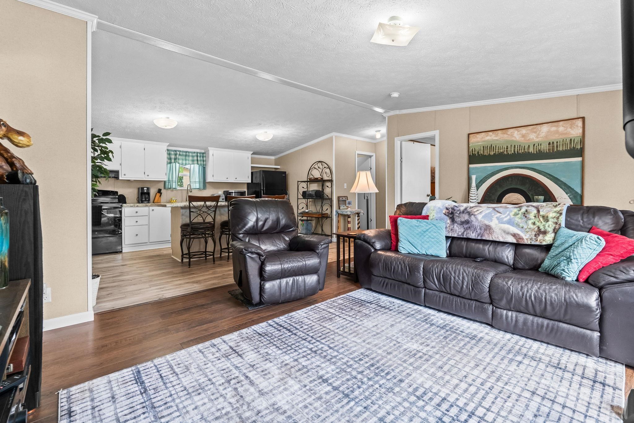 1617 Crystal Lake Dr. Property Photo 18