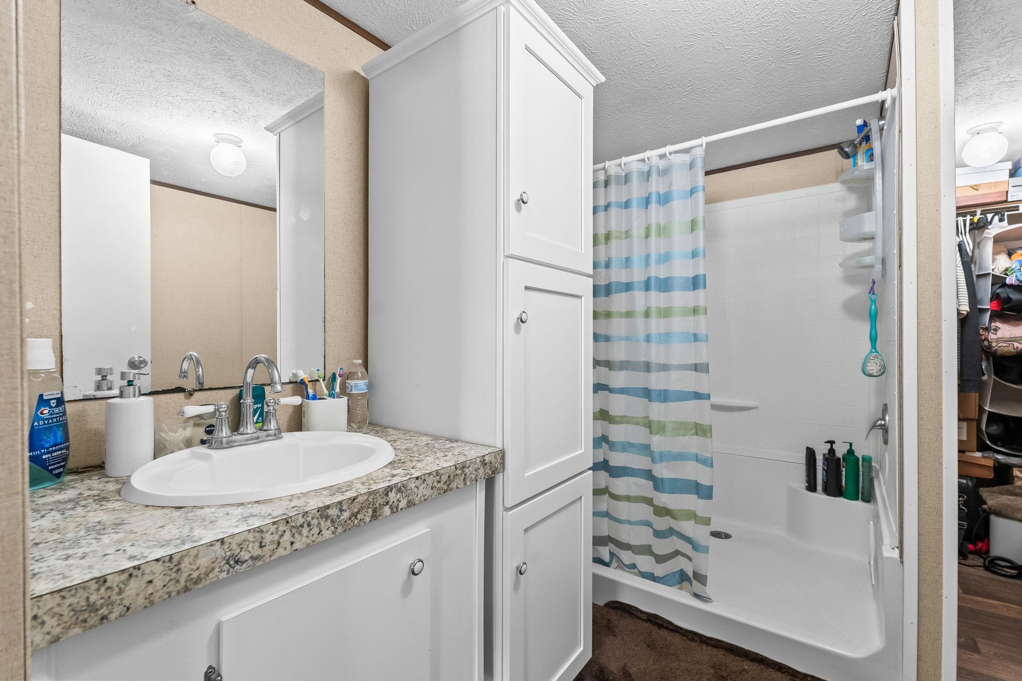1617 Crystal Lake Dr. Property Photo 29