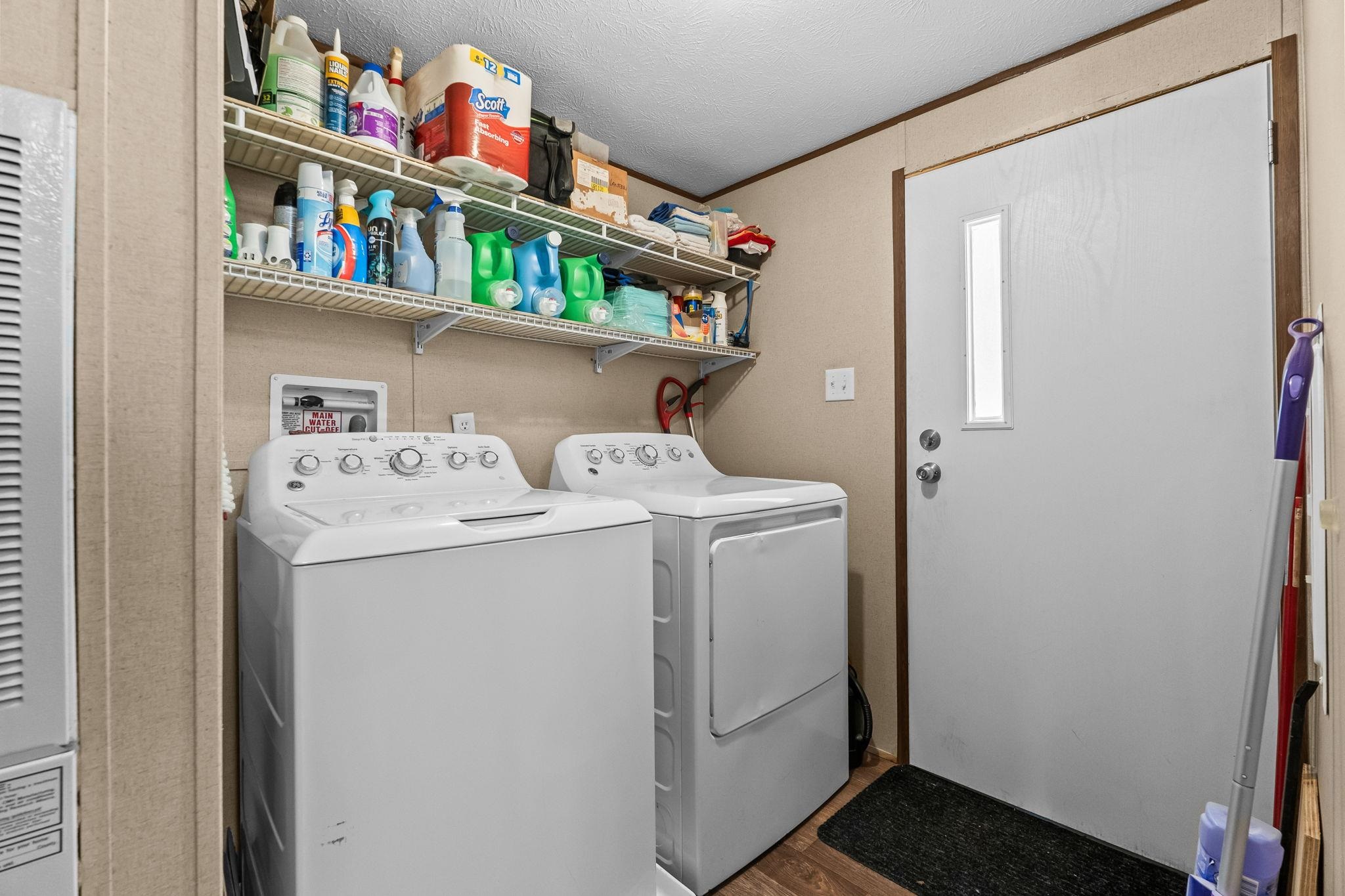 1617 Crystal Lake Dr. Property Photo 36