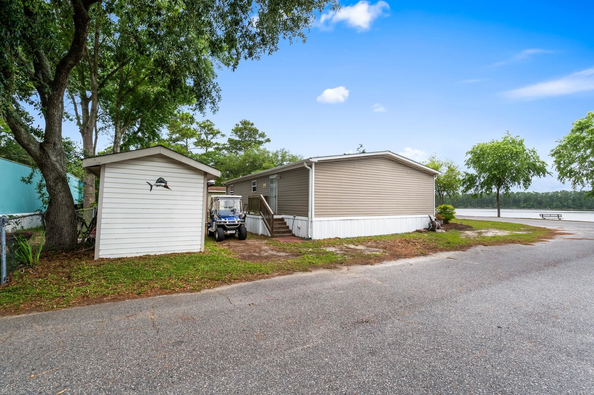 1617 Crystal Lake Dr. Property Photo 37