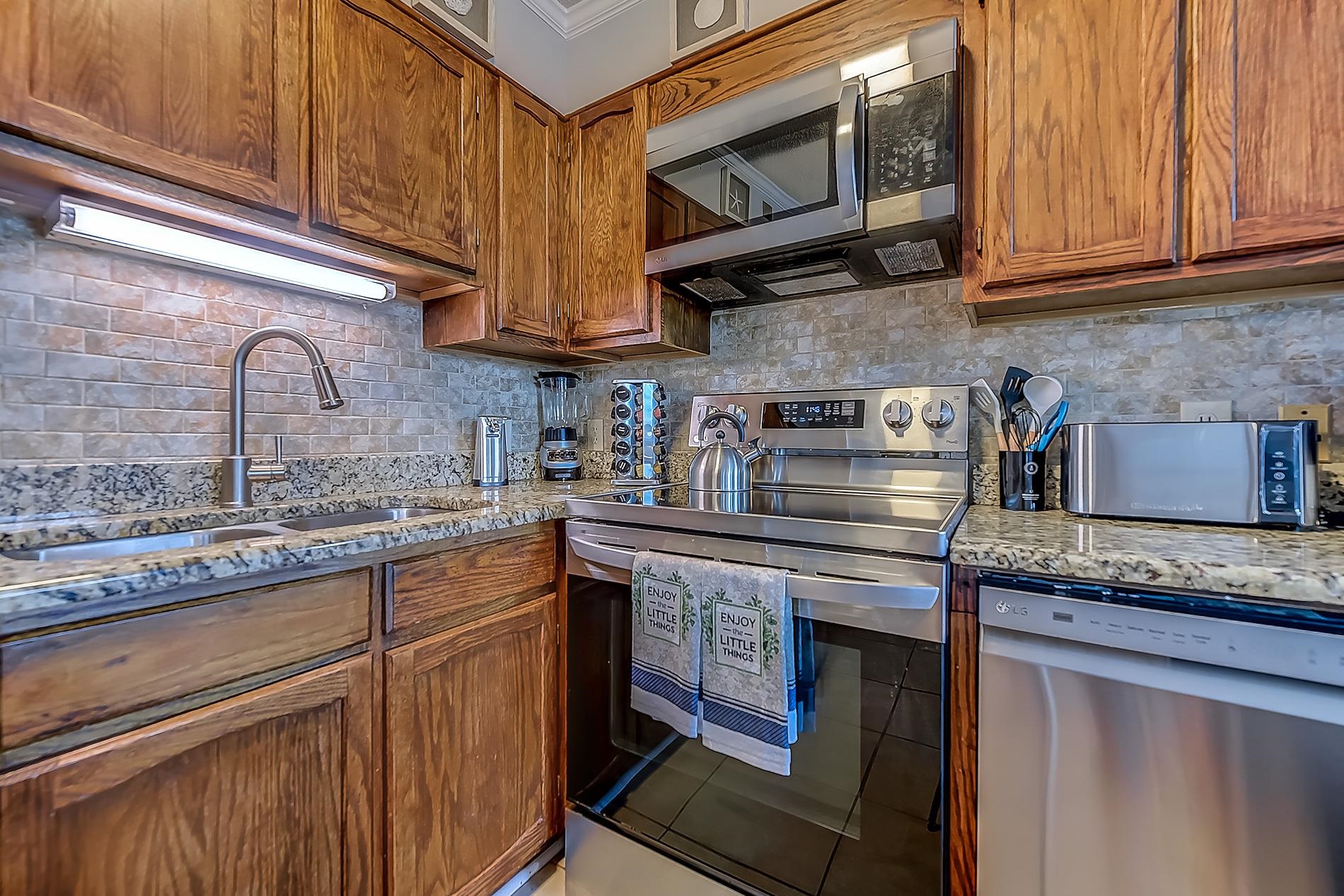 1500 Cenith Dr. Property Photo 5