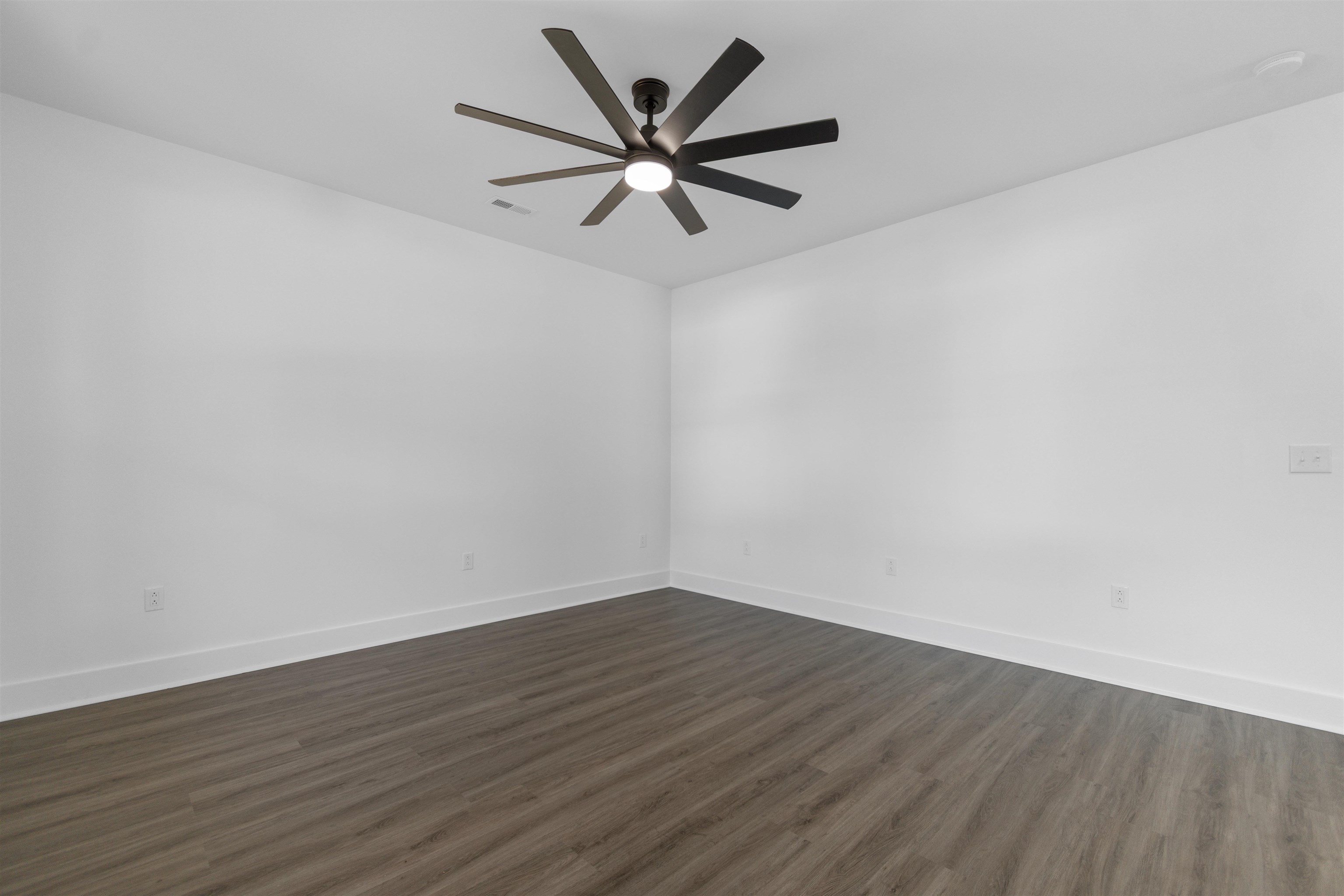 210 N Morgan Ave. Property Photo 5
