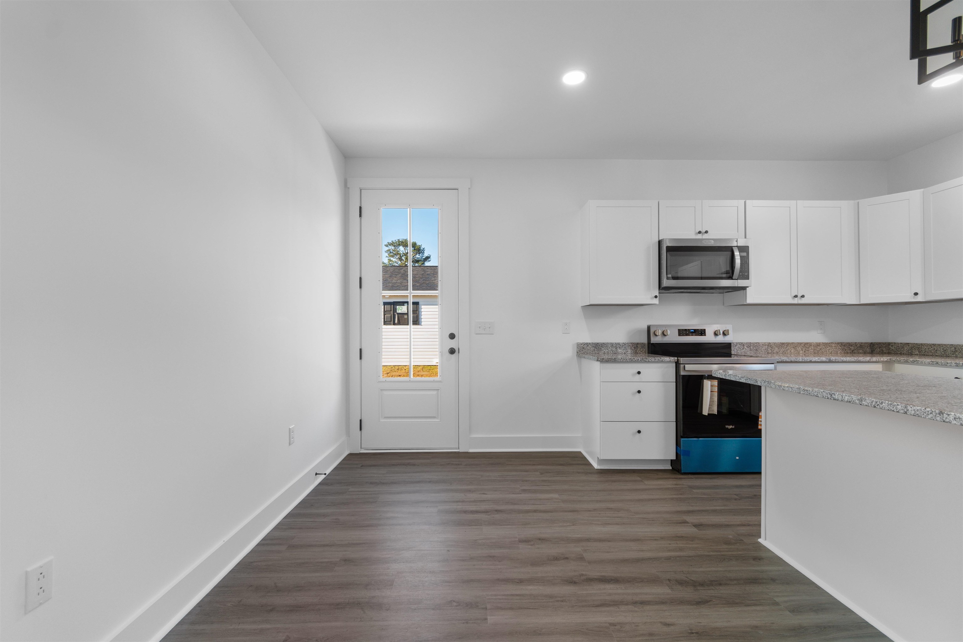 210 N Morgan Ave. Property Photo 16