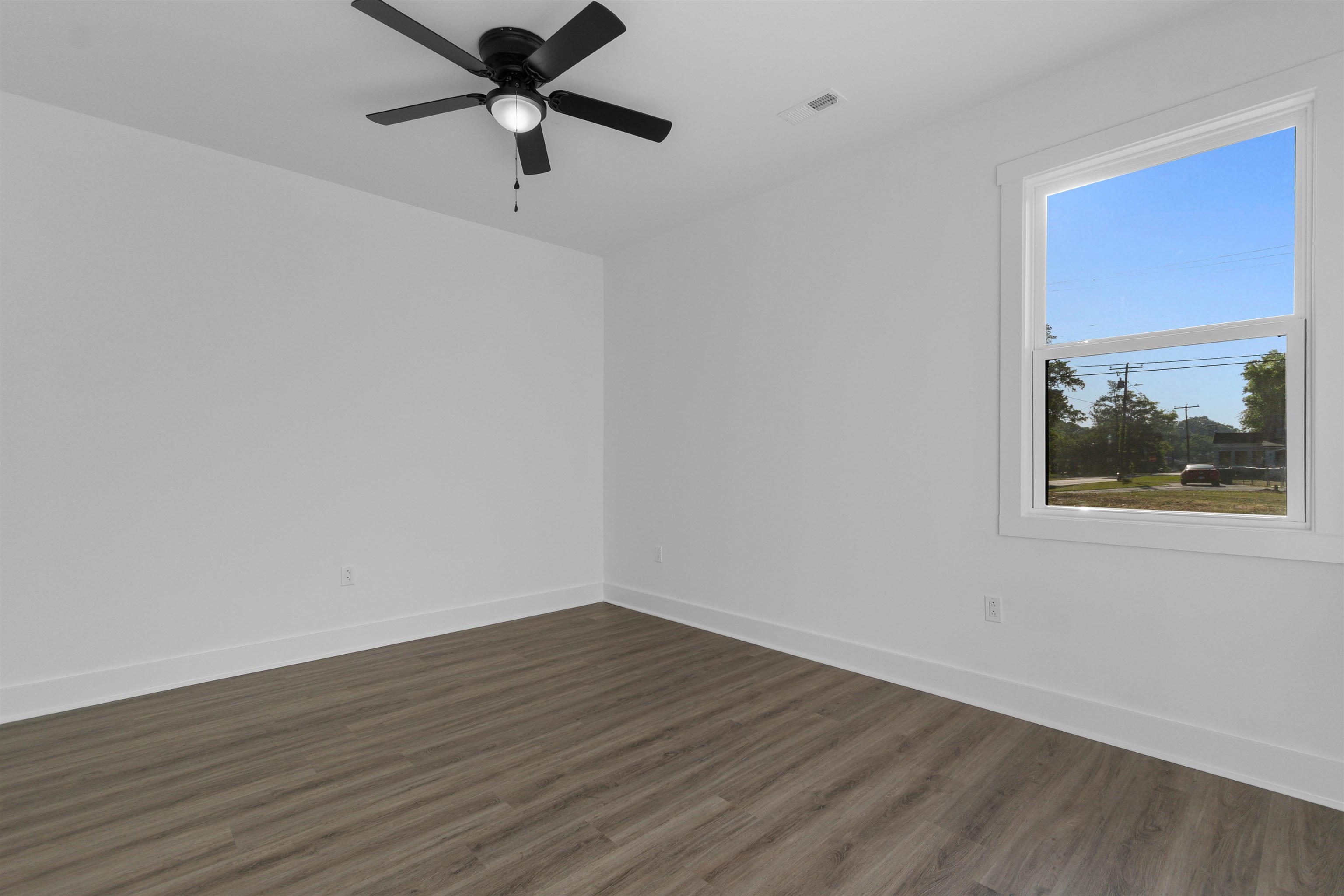 210 N Morgan Ave. Property Photo 17