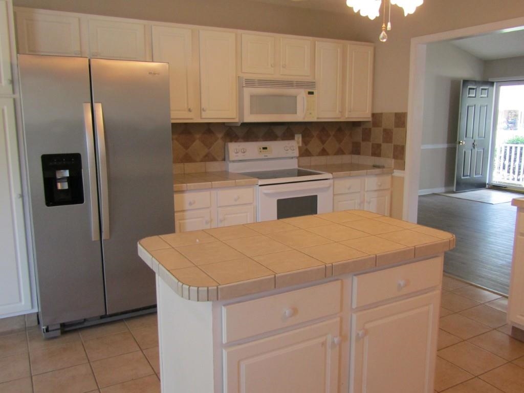 2208 Seaford Dr. Property Photo 8