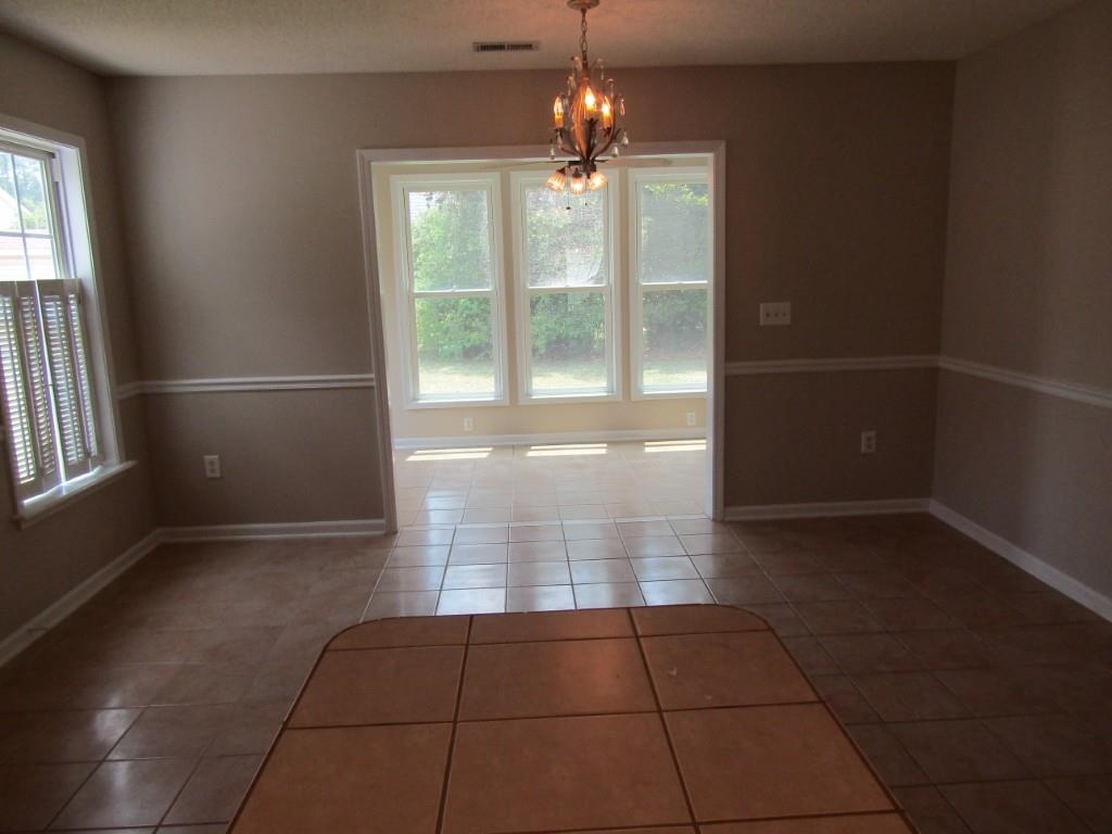 2208 Seaford Dr. Property Photo 11