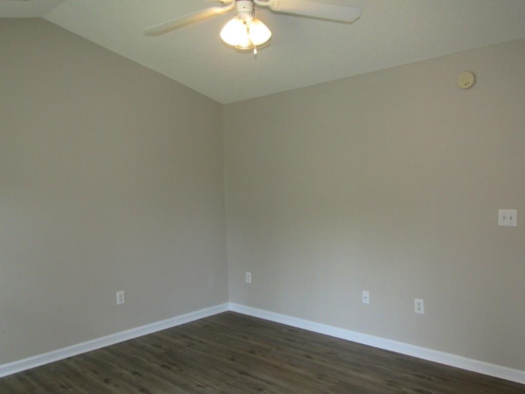 2208 Seaford Dr. Property Photo 22