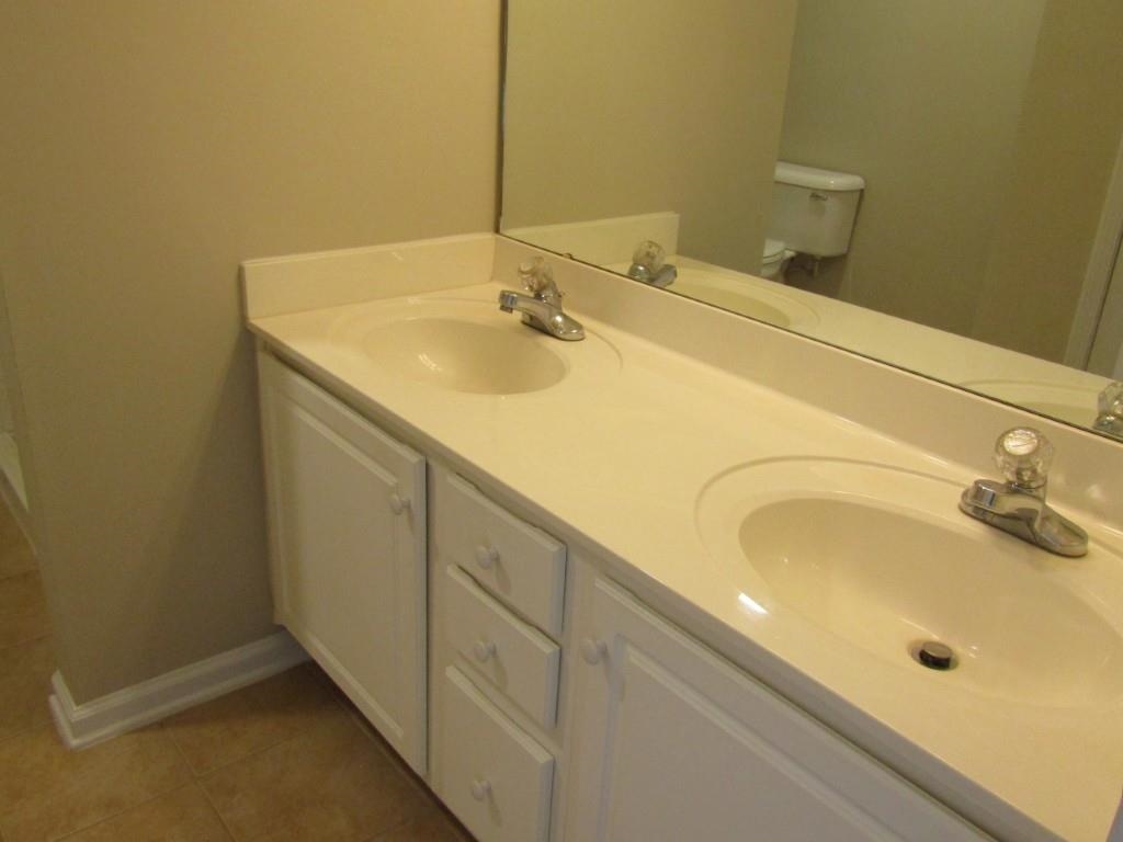 2208 Seaford Dr. Property Photo 29