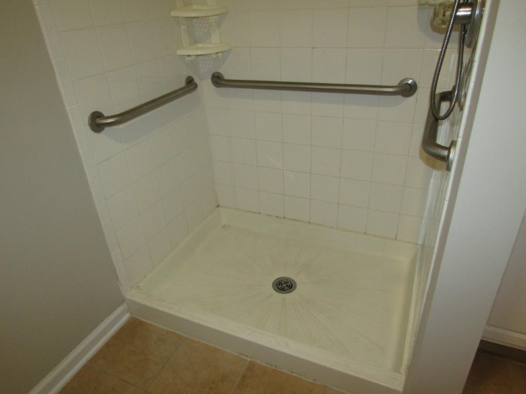 2208 Seaford Dr. Property Photo 32