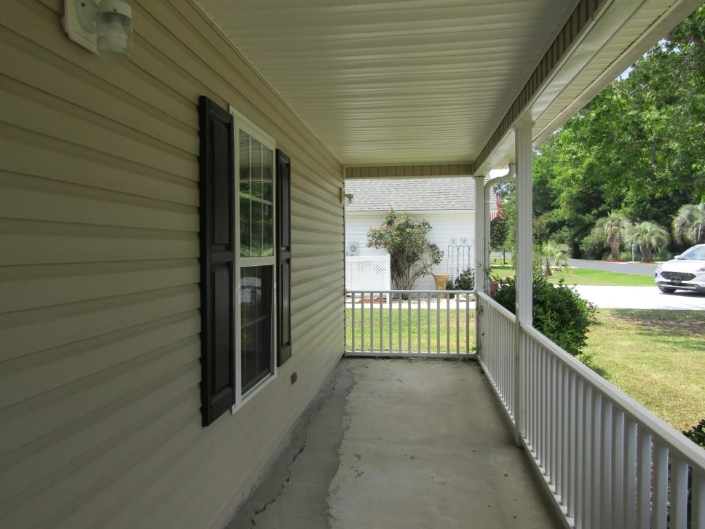 2208 Seaford Dr. Property Photo 38
