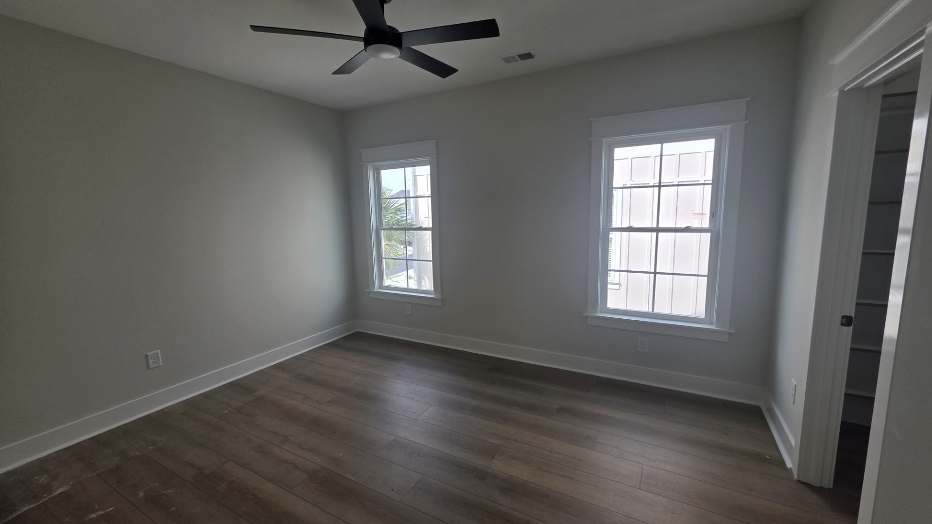346 Harbour View Dr. Property Photo 5