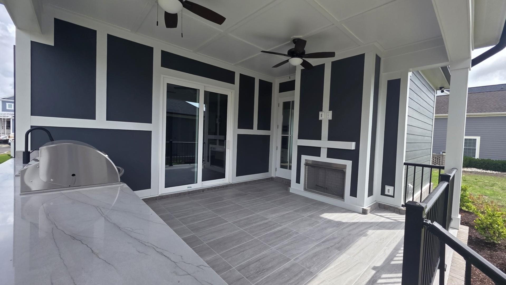 828 Crystal Water Way Property Photo 5