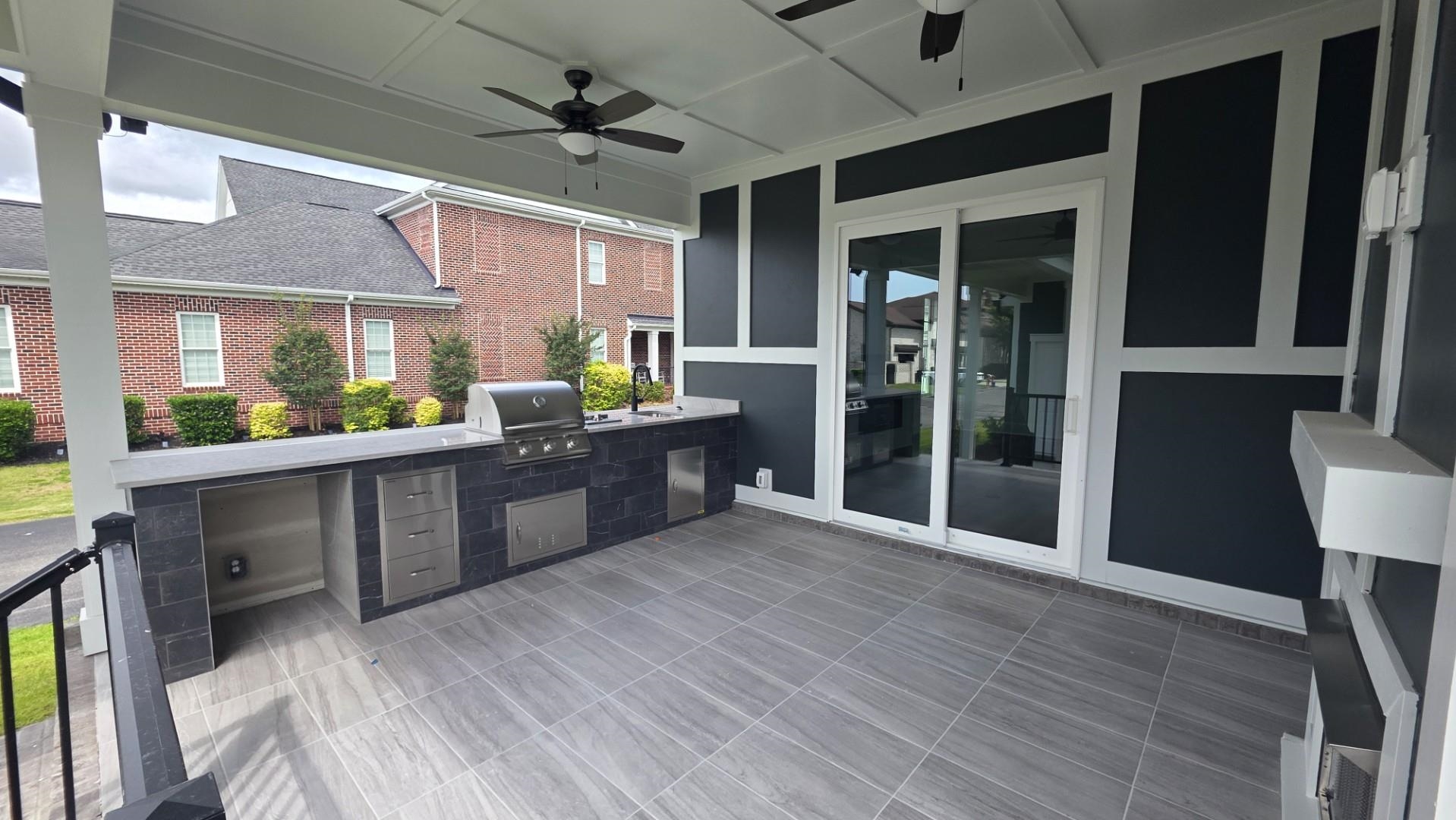 828 Crystal Water Way Property Photo 6