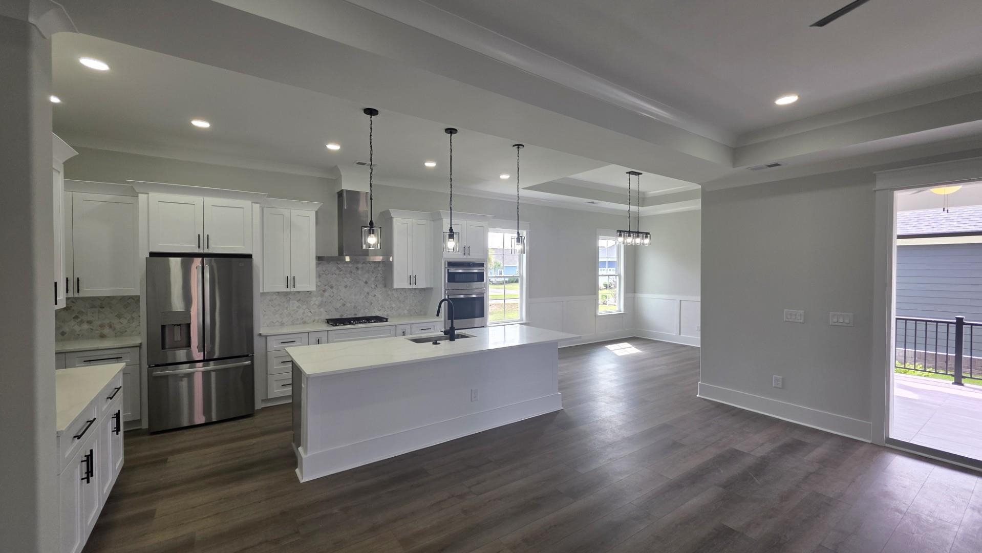 828 Crystal Water Way Property Photo 8