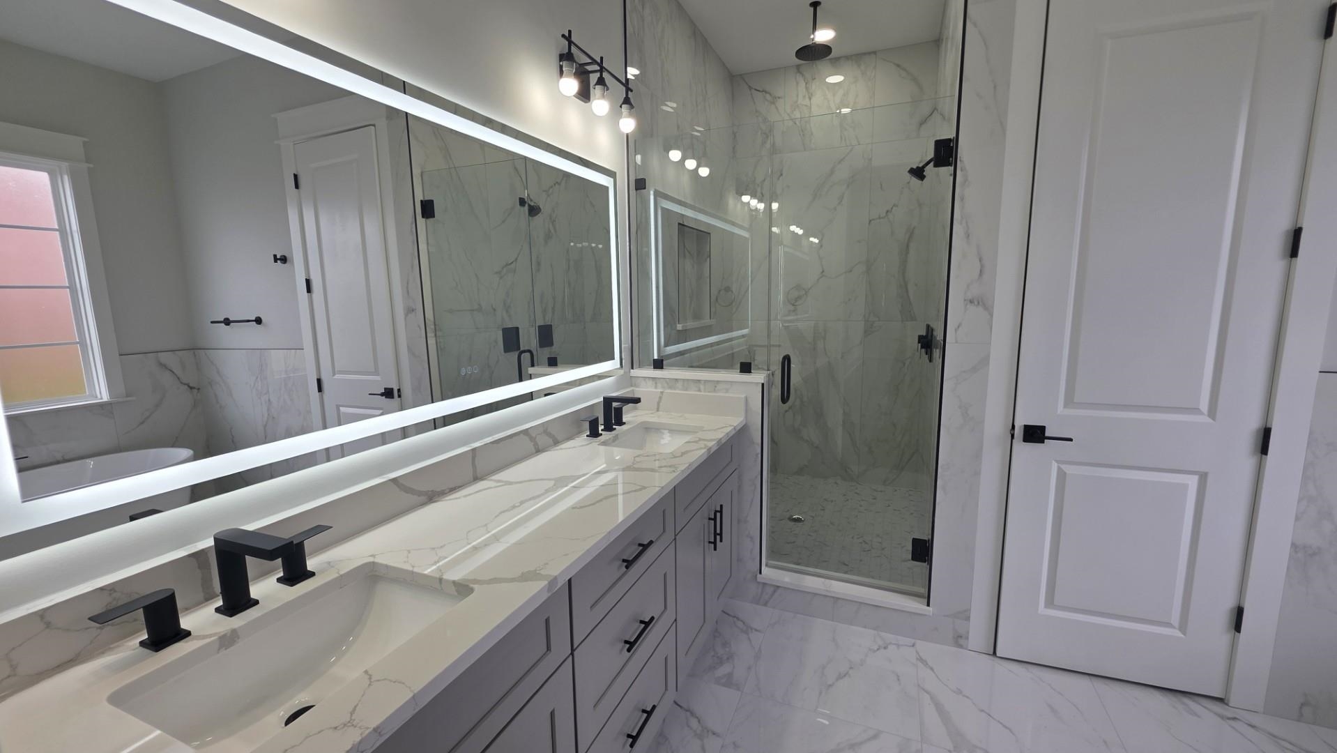 828 Crystal Water Way Property Photo 19