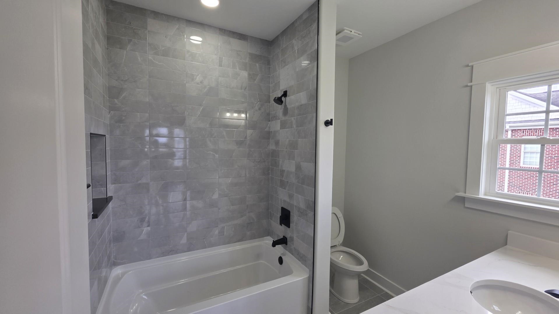 828 Crystal Water Way Property Photo 31