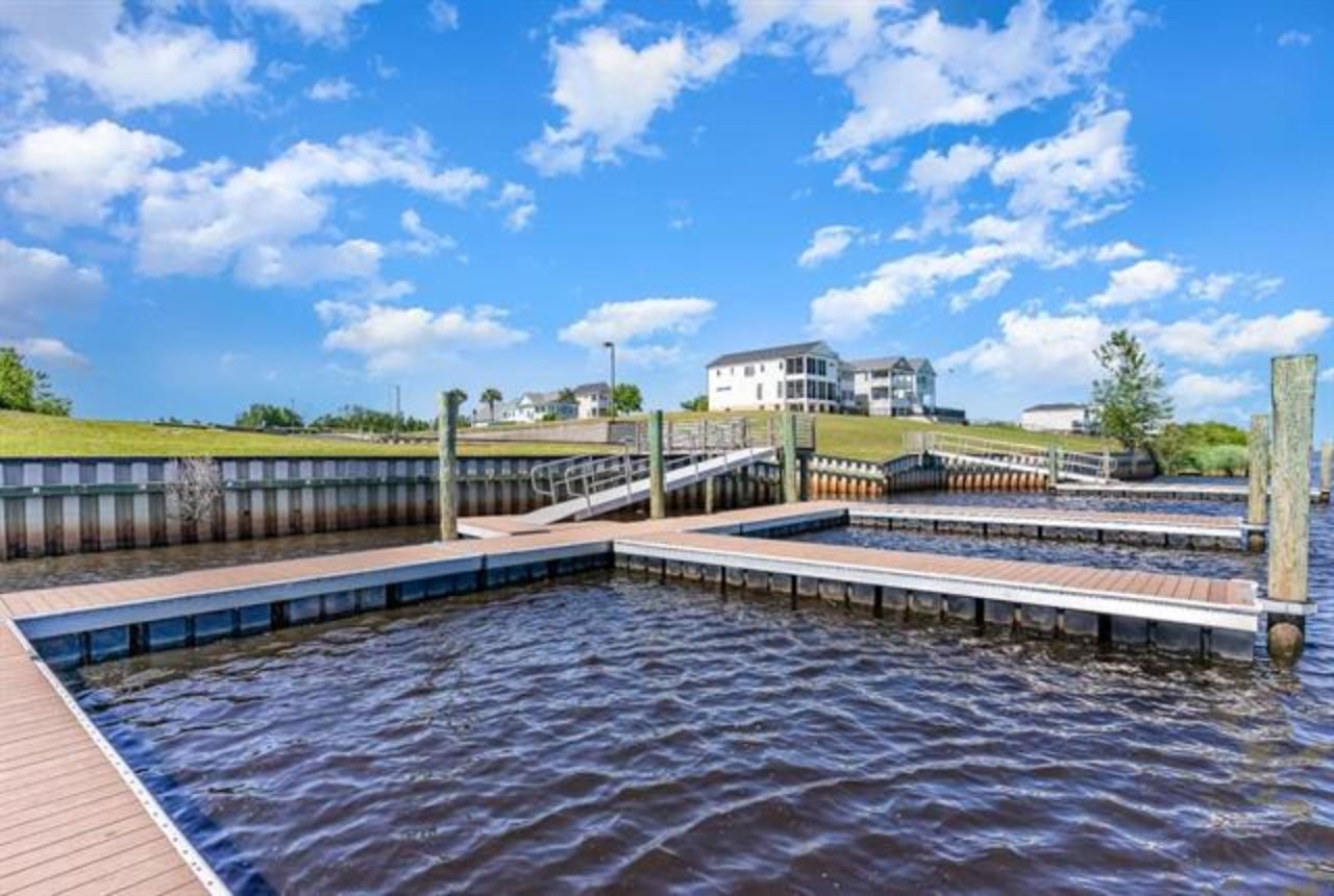 828 Crystal Water Way Property Photo 46