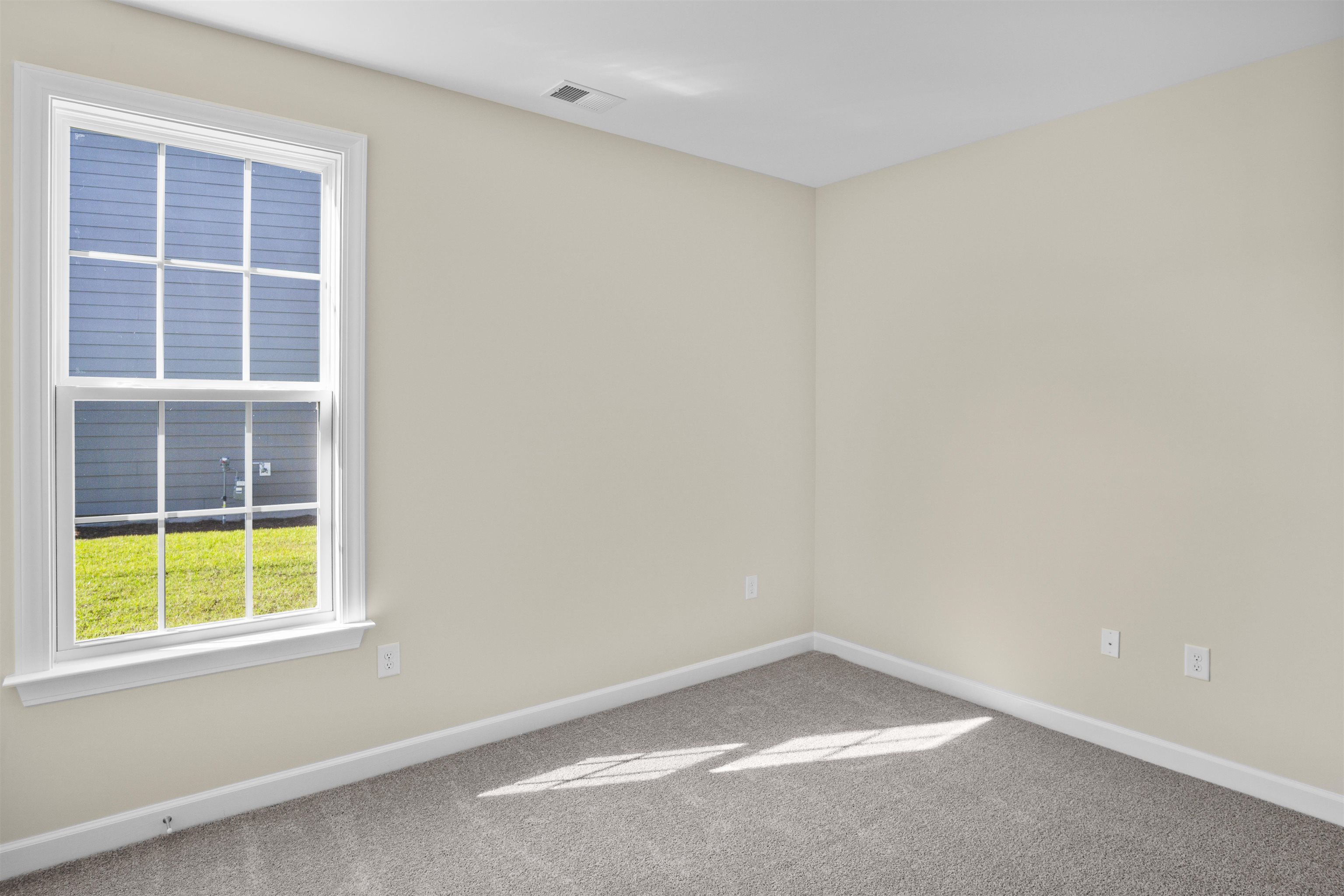 449 Starlit Way Property Photo 9