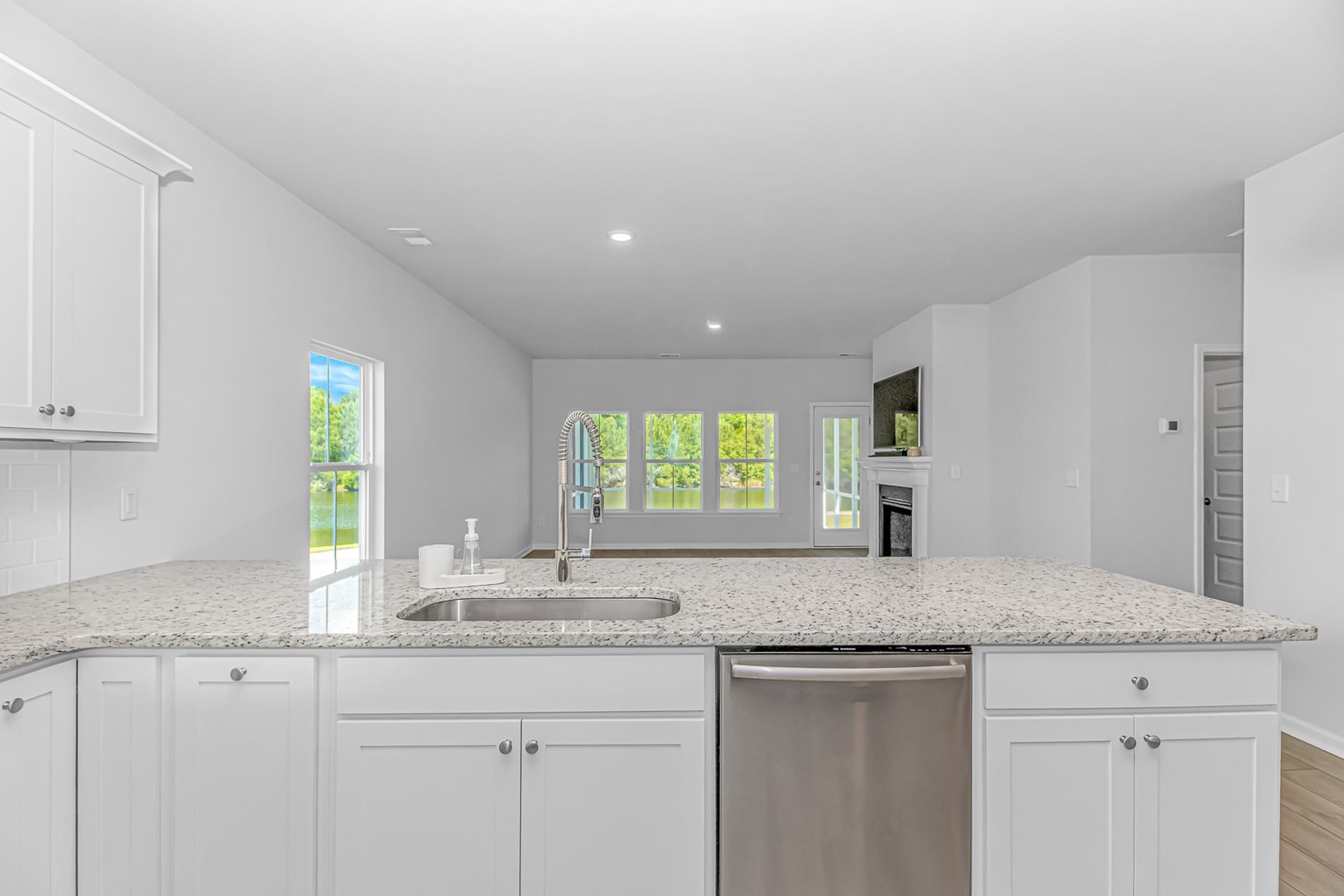 5709 Whitebark Dr. Property Photo 8
