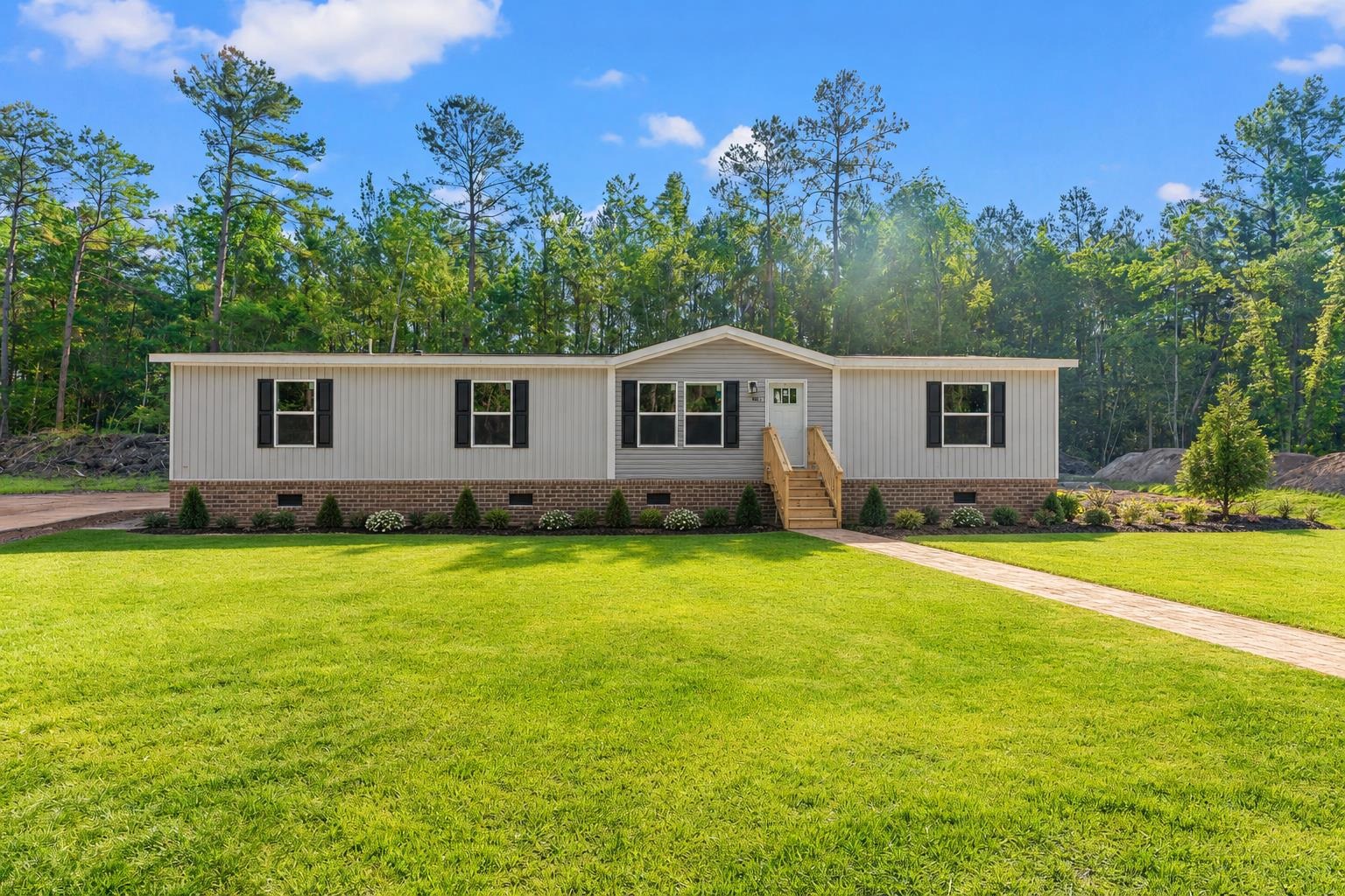4765 Cates Bay Hwy. Property Photo 1