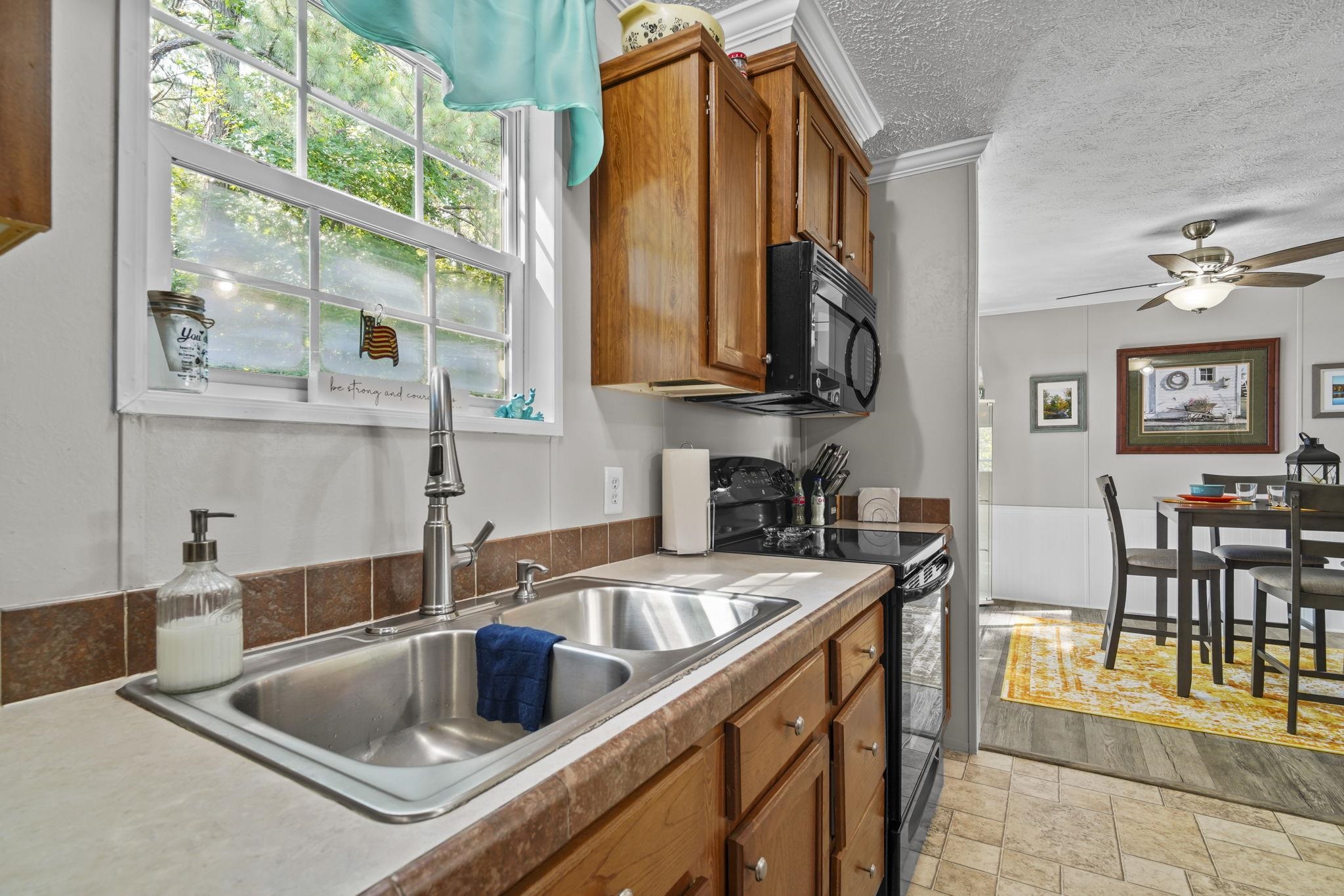 160 Nollie Rd. Property Photo 13