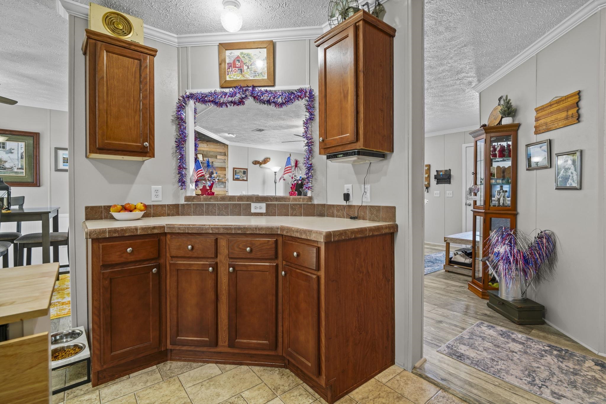 160 Nollie Rd. Property Photo 18