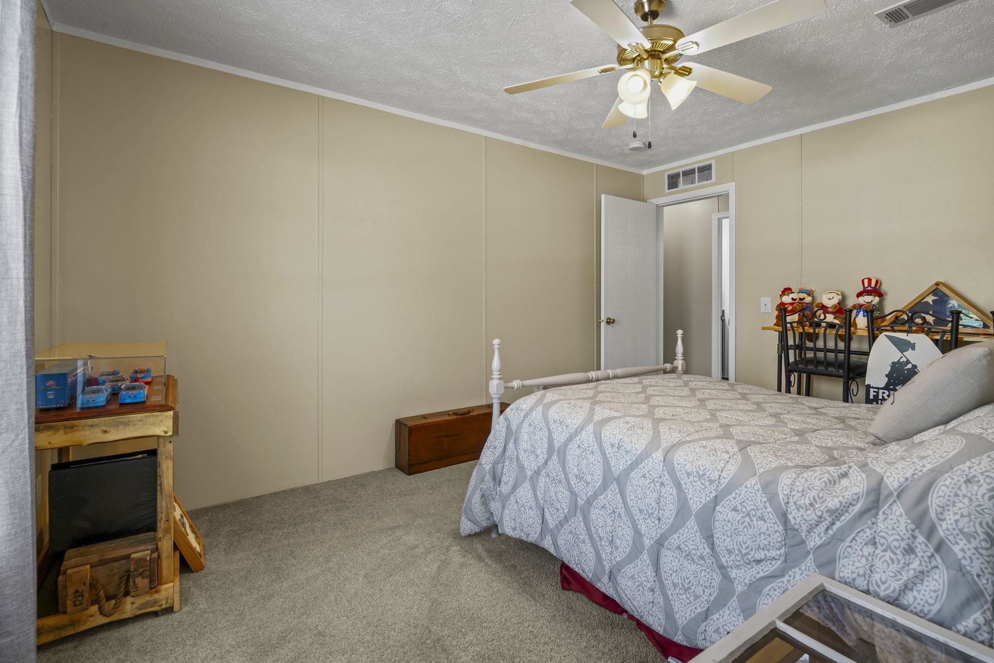 160 Nollie Rd. Property Photo 27