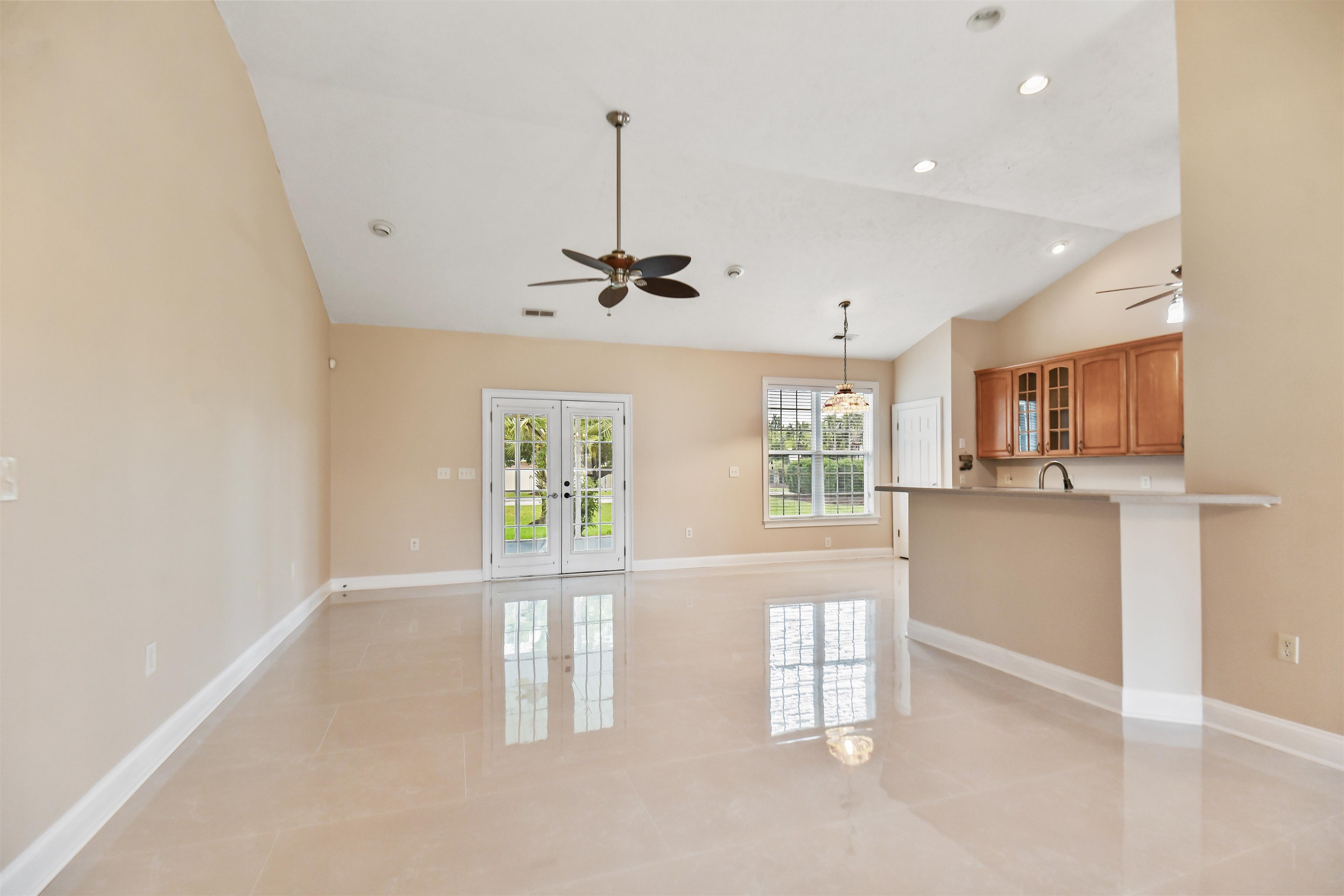 3600 Kingsley Dr. Property Photo 3