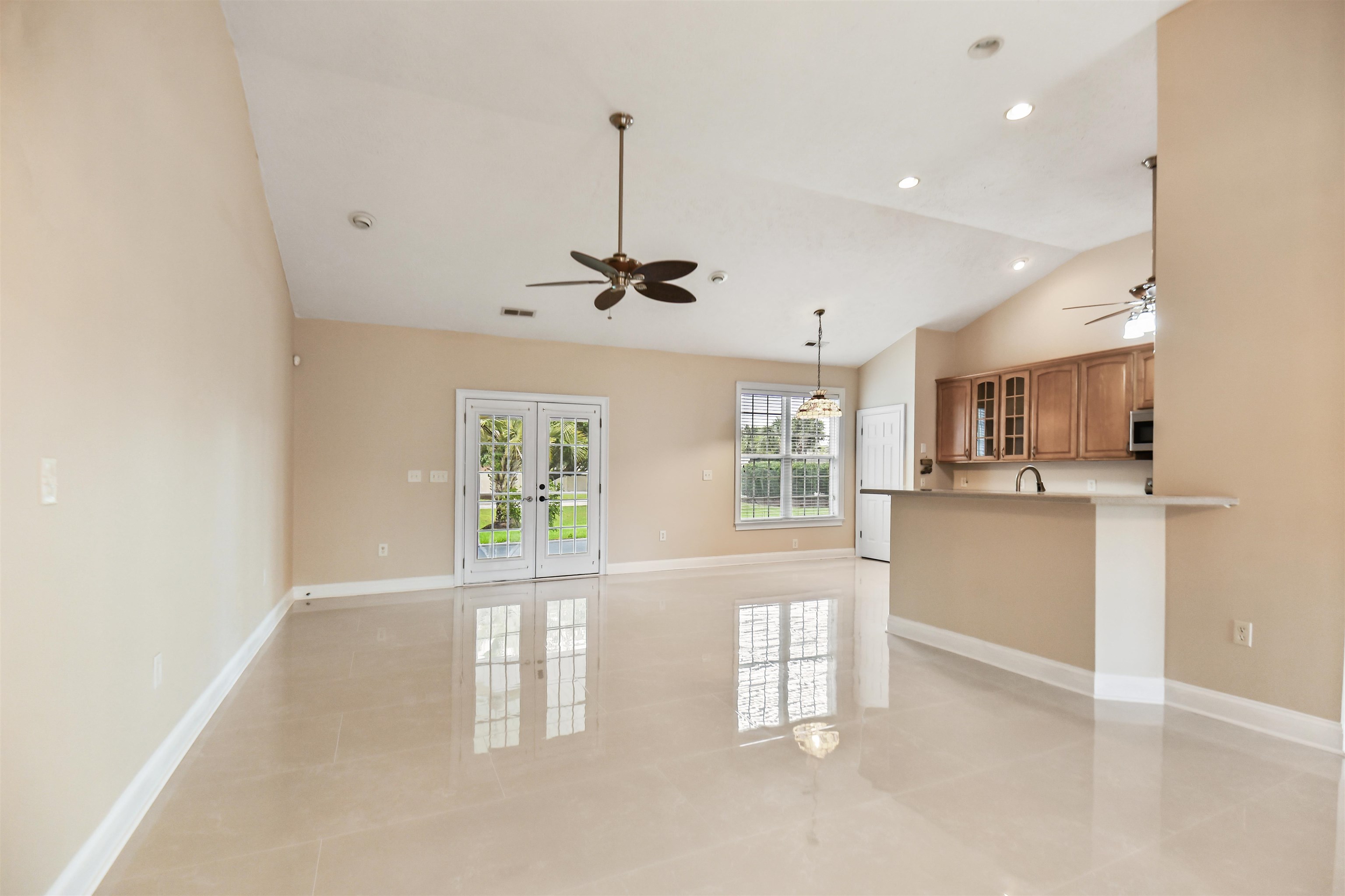 3600 Kingsley Dr. Property Photo 5