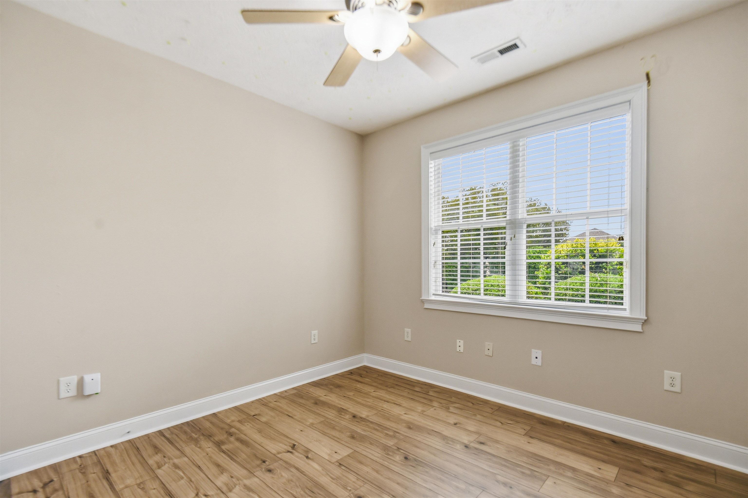 3600 Kingsley Dr. Property Photo 24