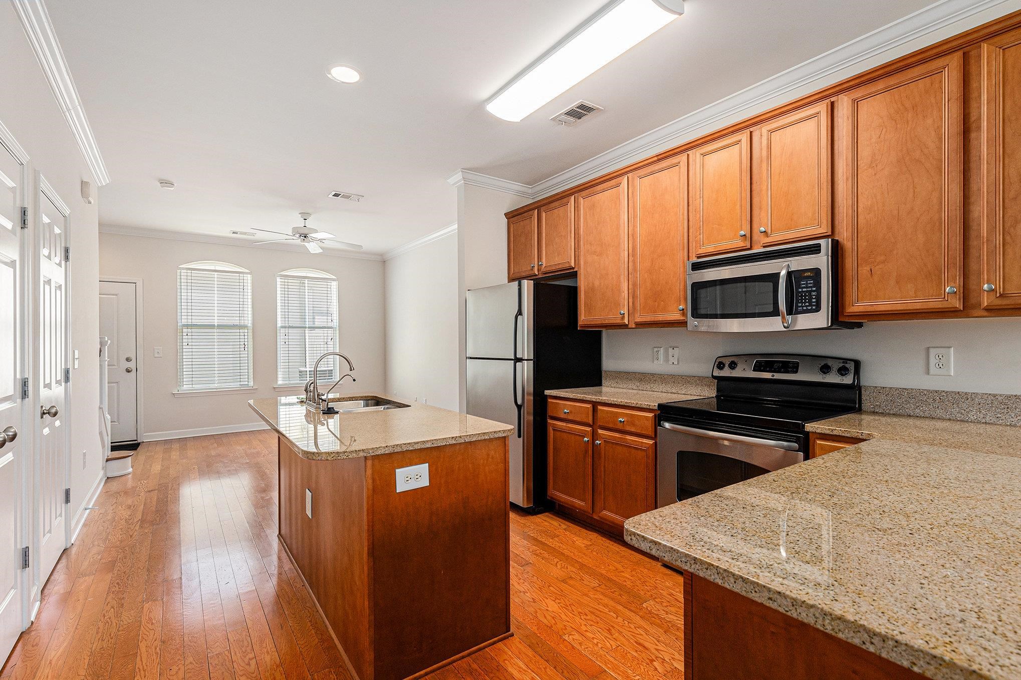 750 Howard Ave. Property Photo 10