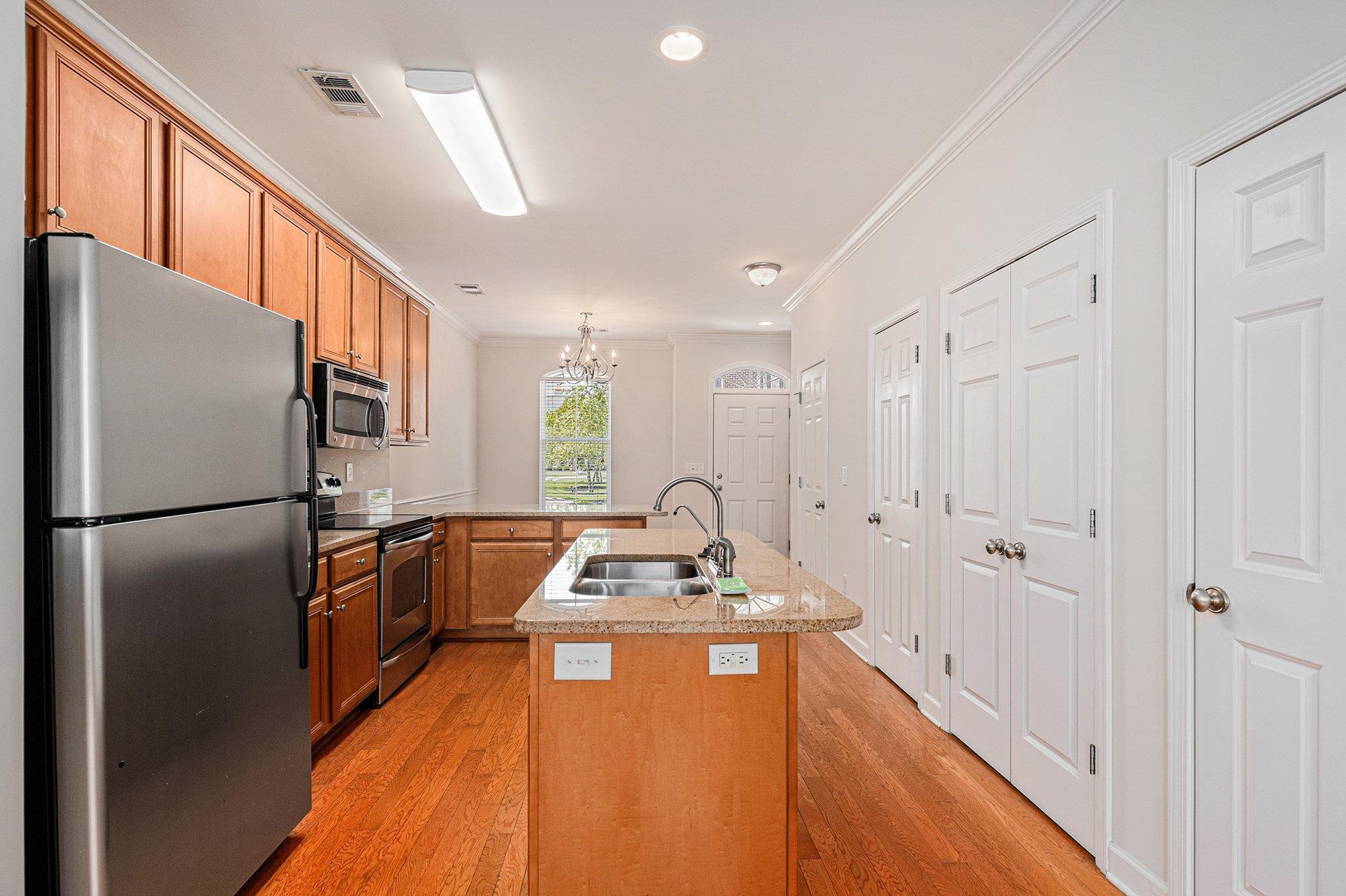 750 Howard Ave. Property Photo 11