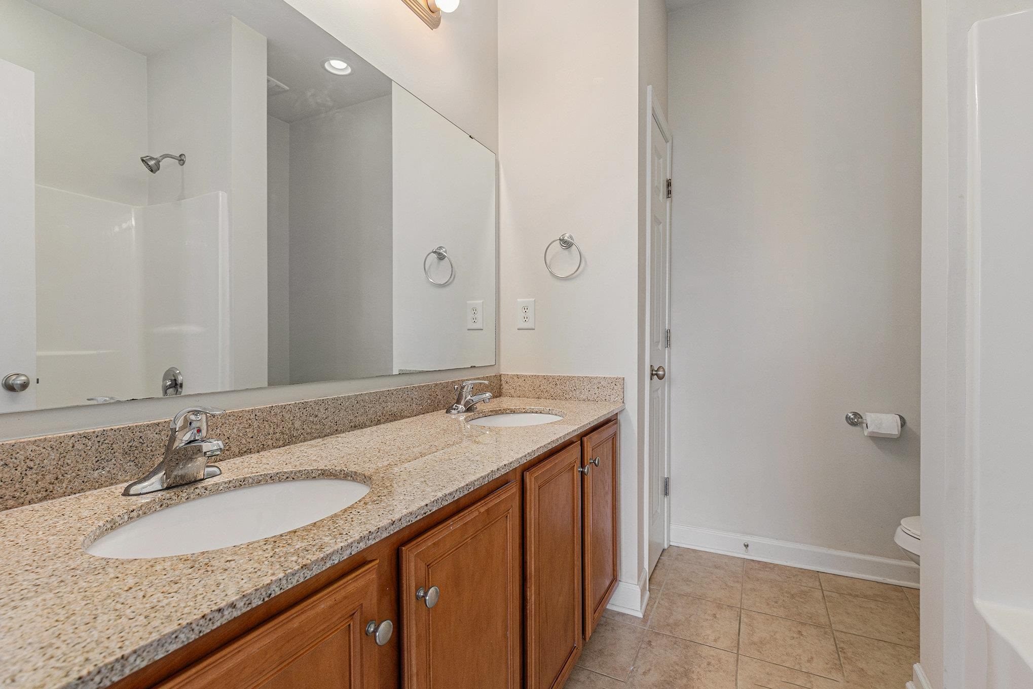750 Howard Ave. Property Photo 16