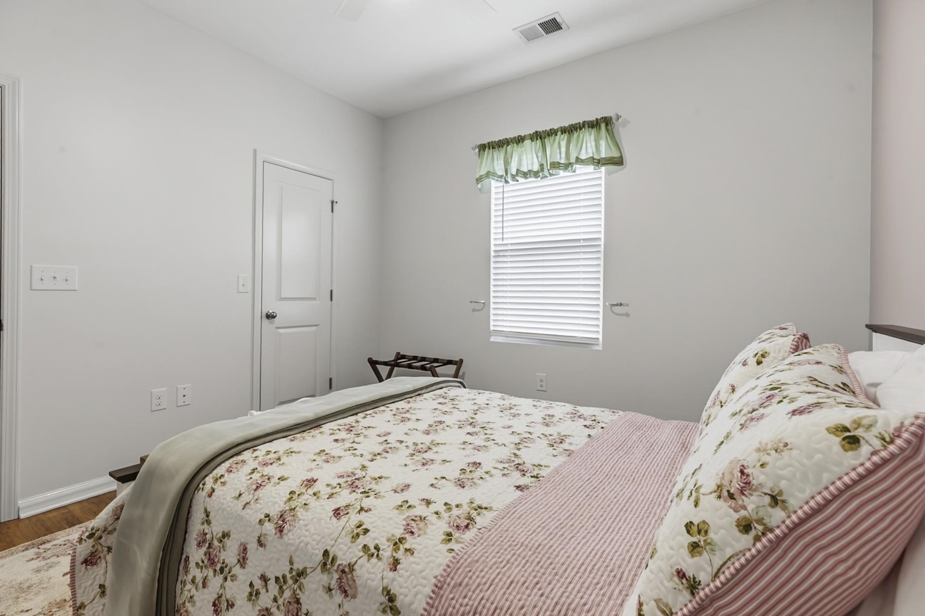 2813 Eton St. Property Photo 26