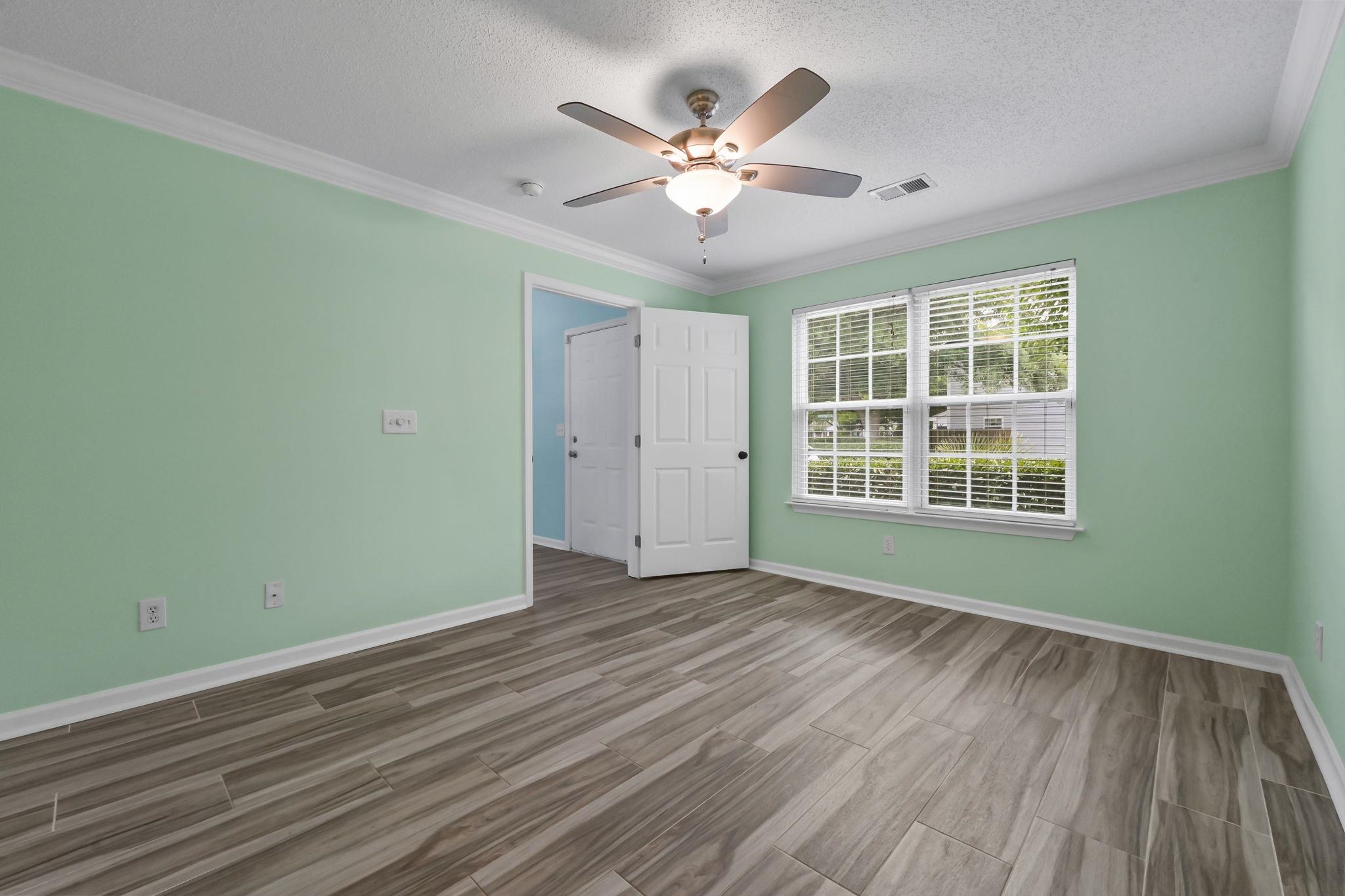 3550 Chestnut Dr. Property Photo 11