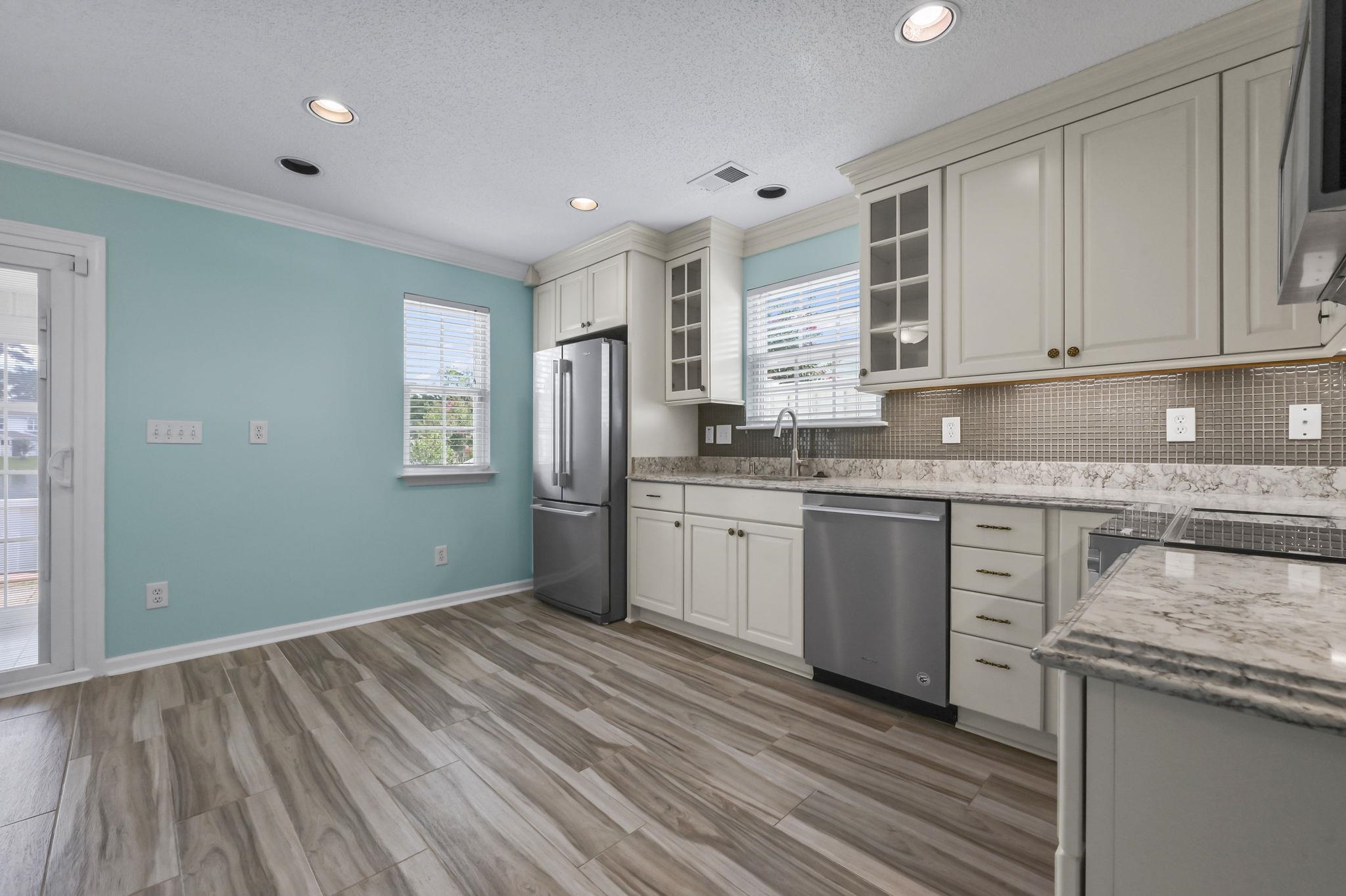 3550 Chestnut Dr. Property Photo 15