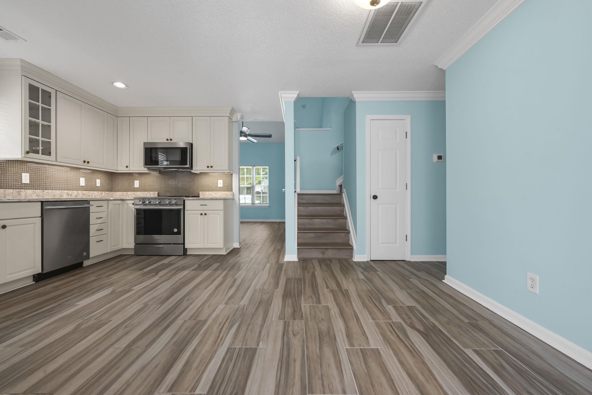 3550 Chestnut Dr. Property Photo 17