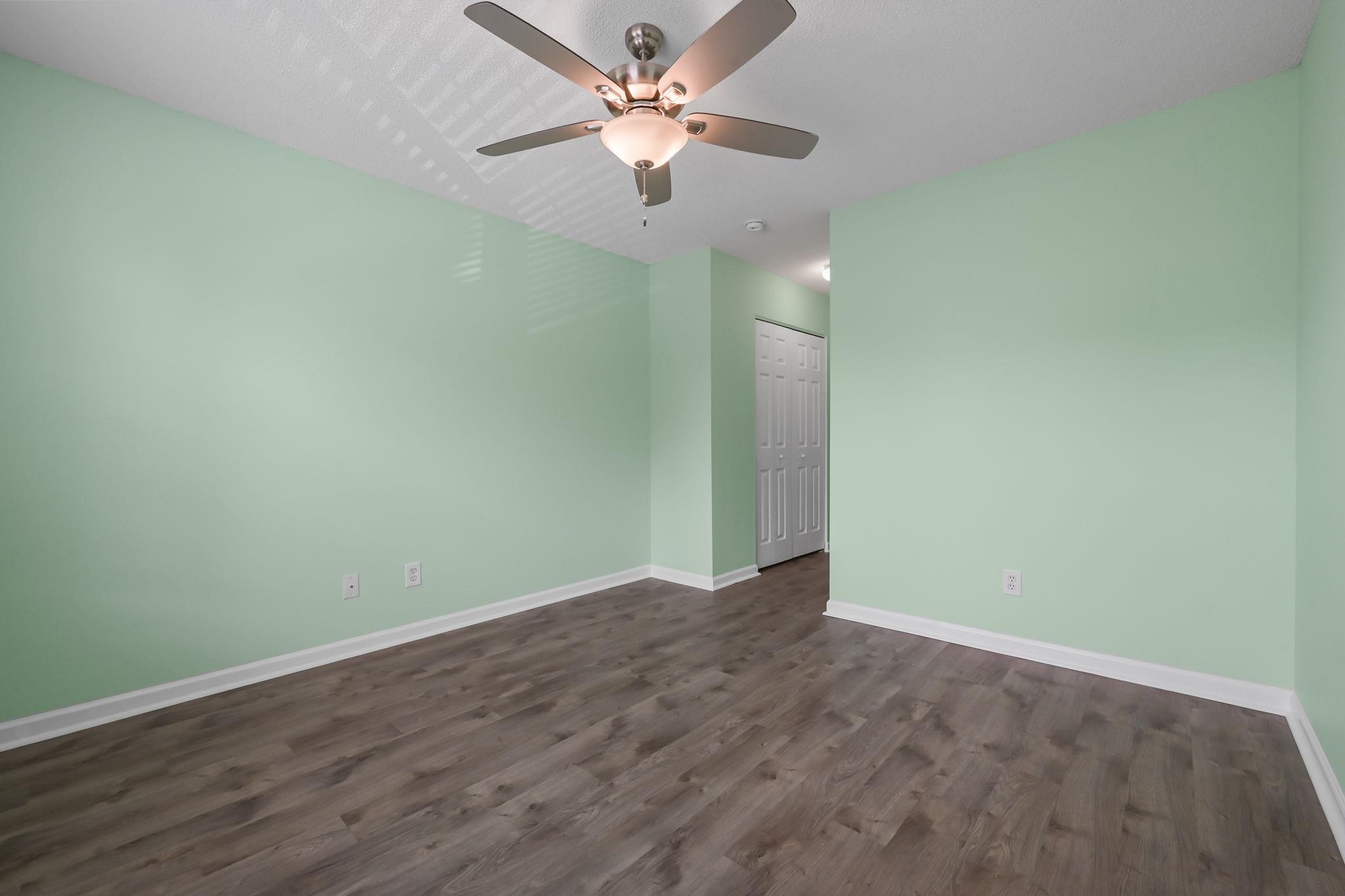 3550 Chestnut Dr. Property Photo 27