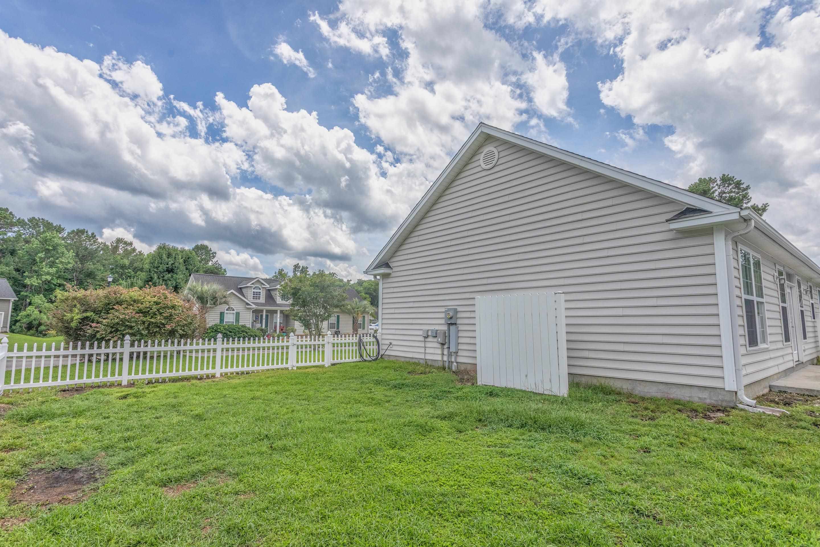 36 Easter Lilly Ct. Property Photo 5