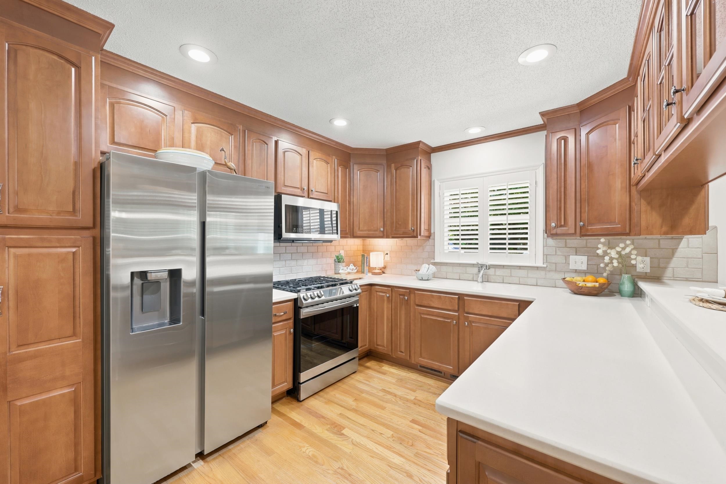 4700 Pine Lakes Dr. Property Photo 6